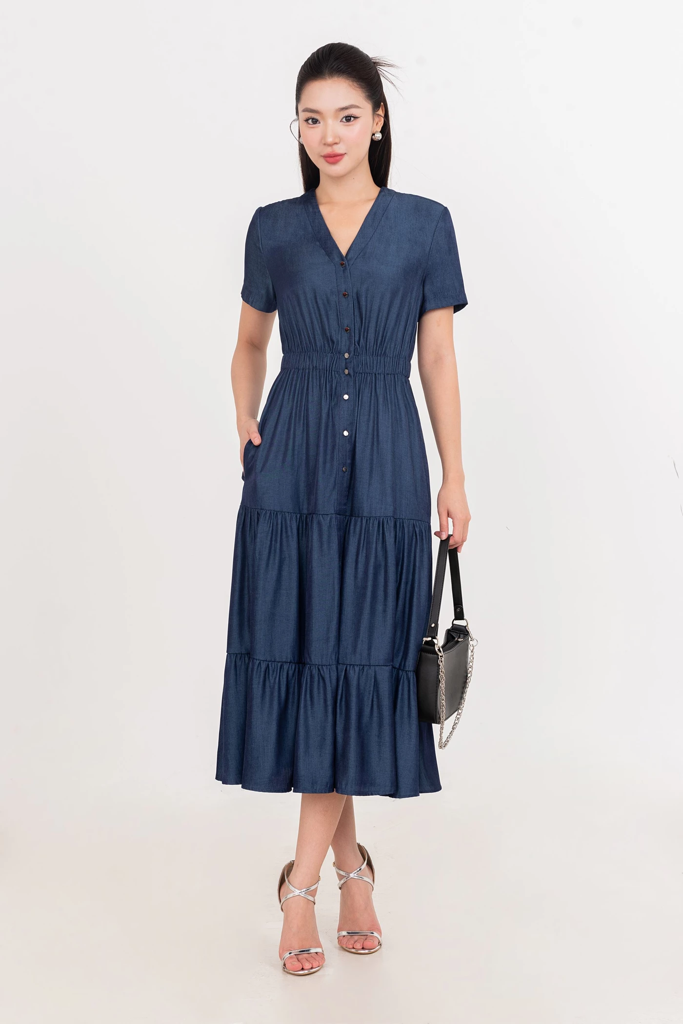 Button Down Dress – Đầm xòe xếp tầng
