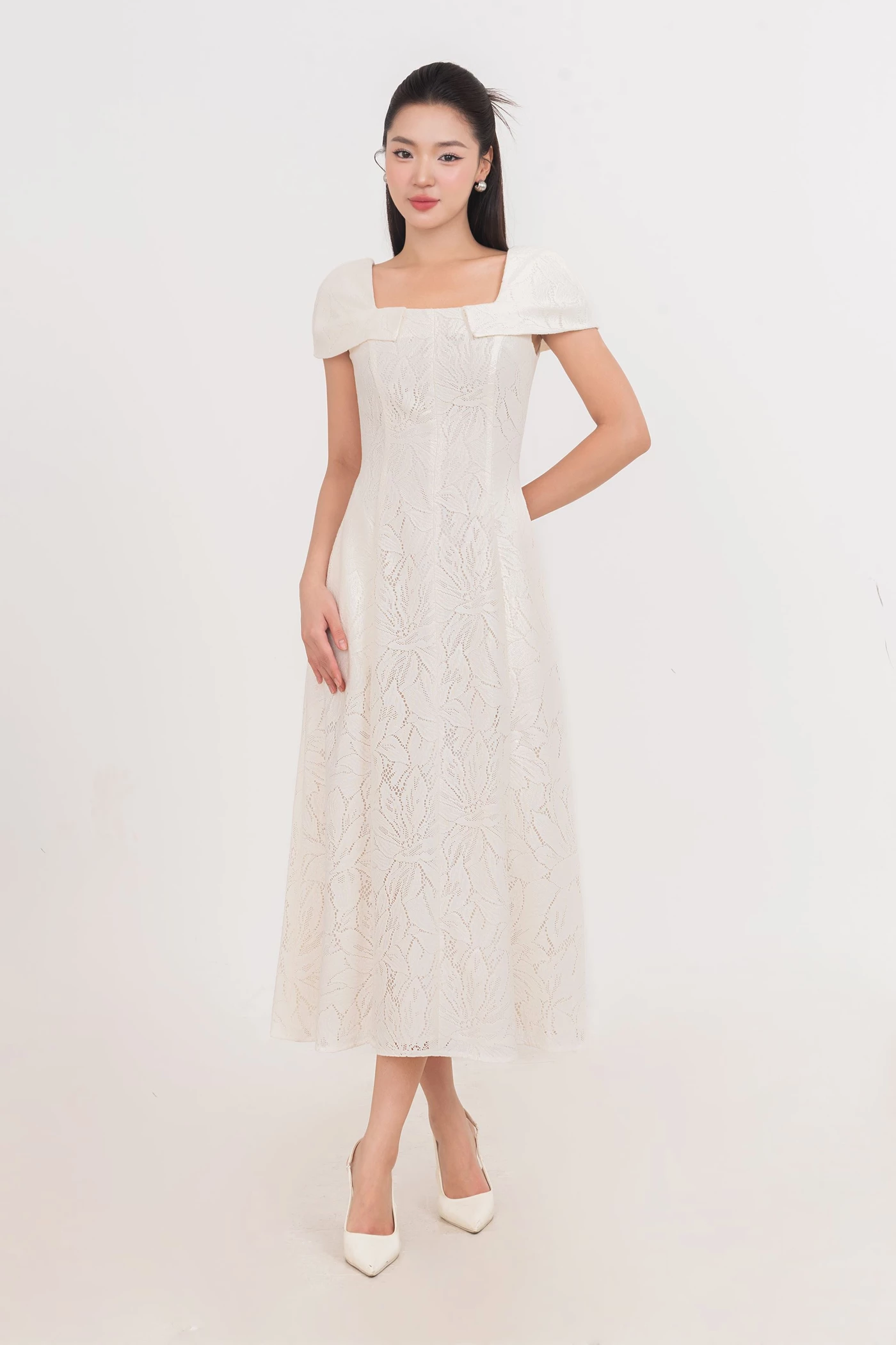 Whisper White Lace – Đầm ren midi tay bồng