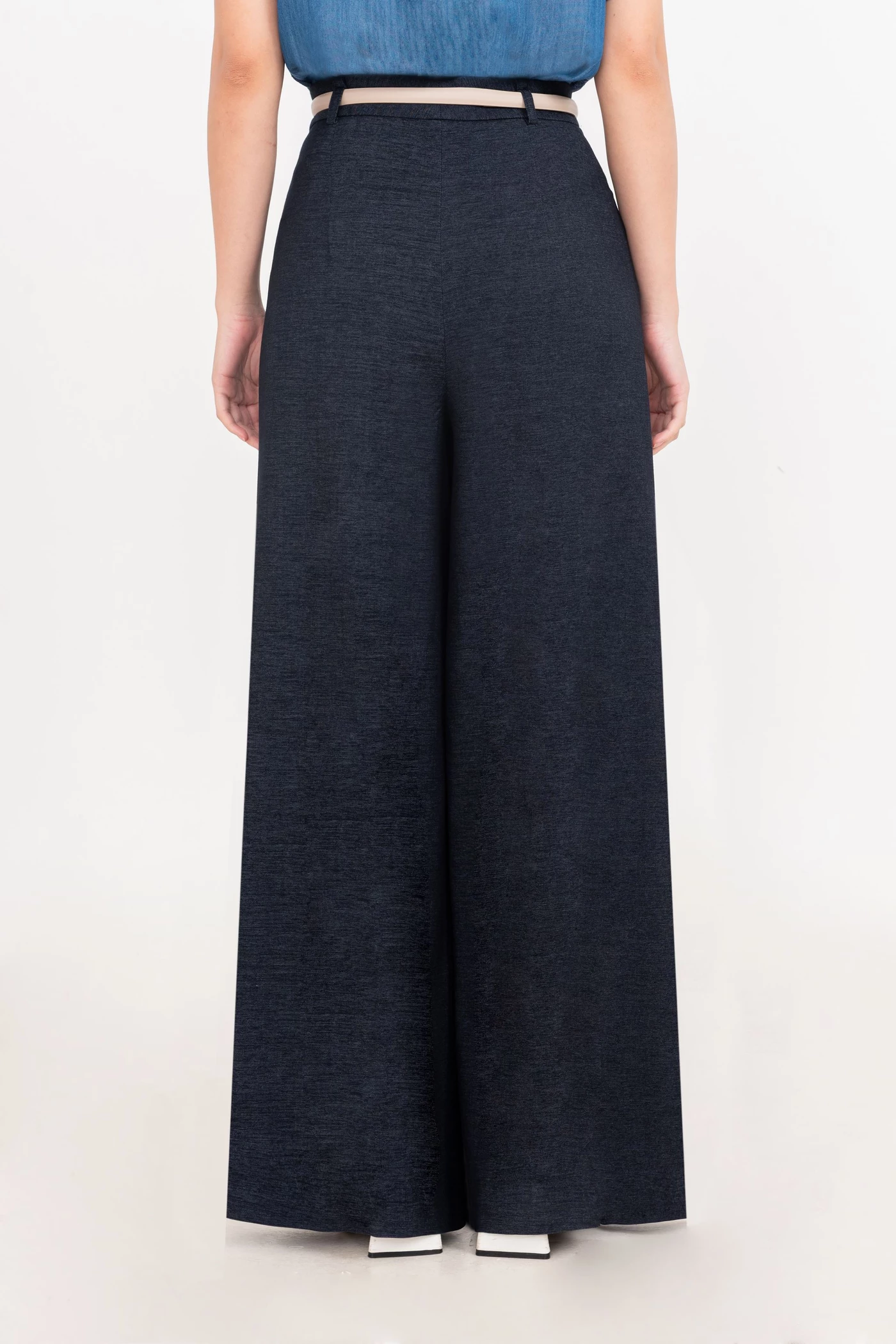 Flared Denim Trousers - Quần Jeans cạp cao