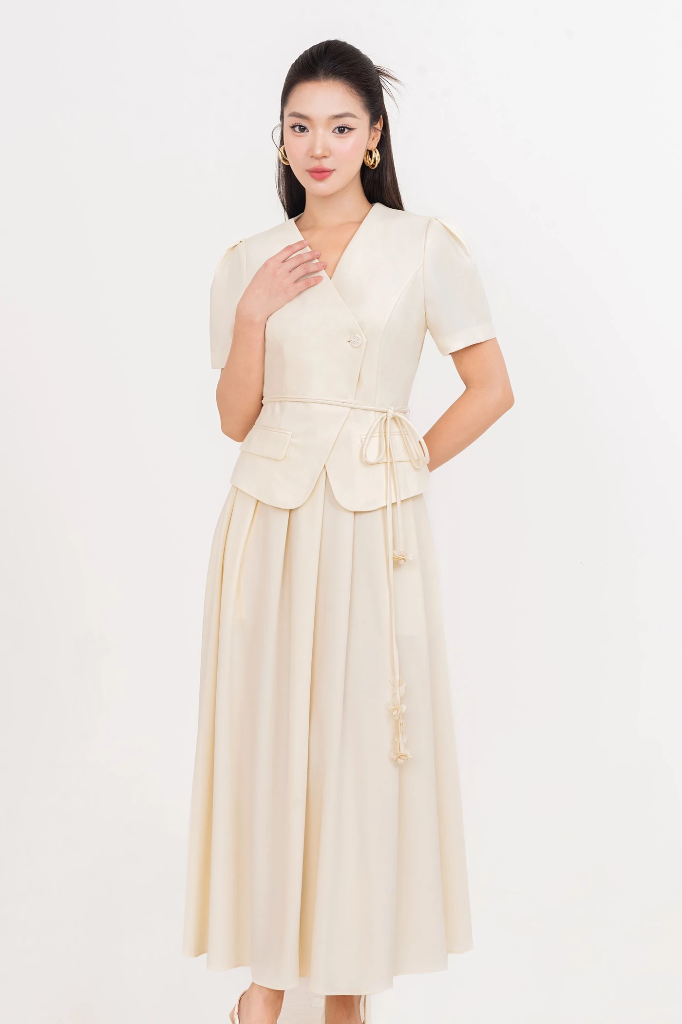 Pleated Flowy Skirt - Chân váy Tuytsi