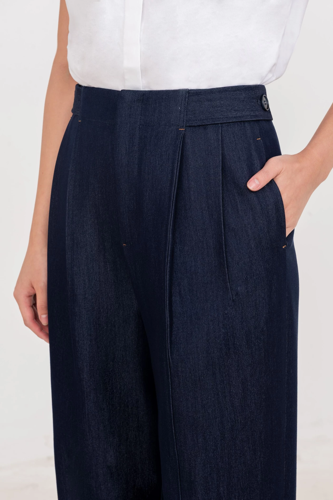 Liberty Jeans - Quần Denim dáng đứng