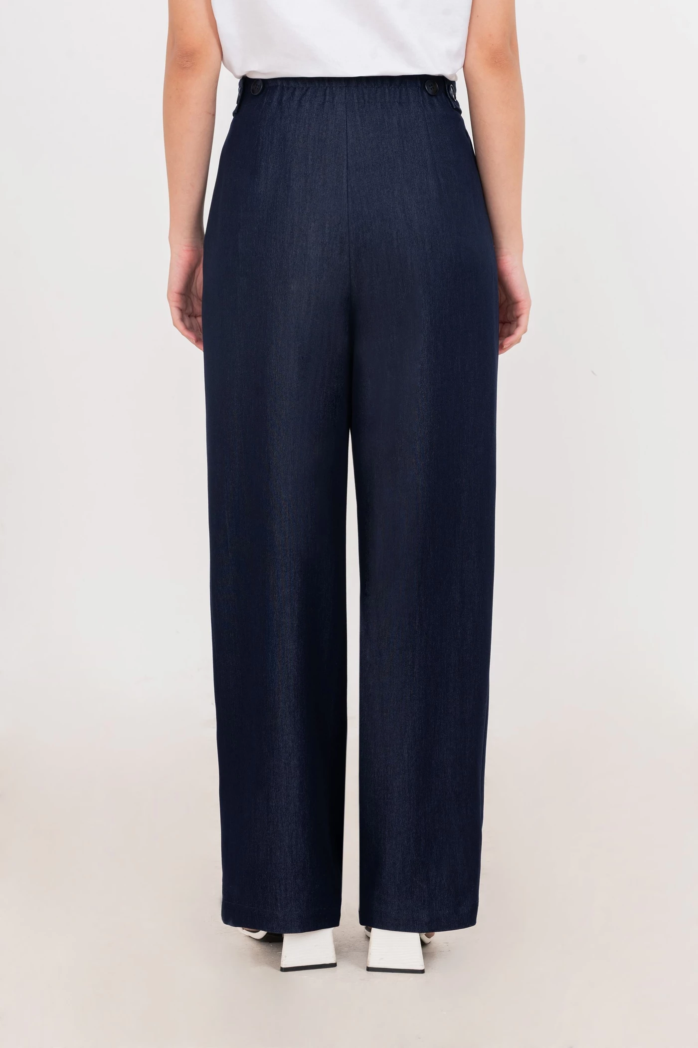 Liberty Jeans - Quần Denim dáng đứng