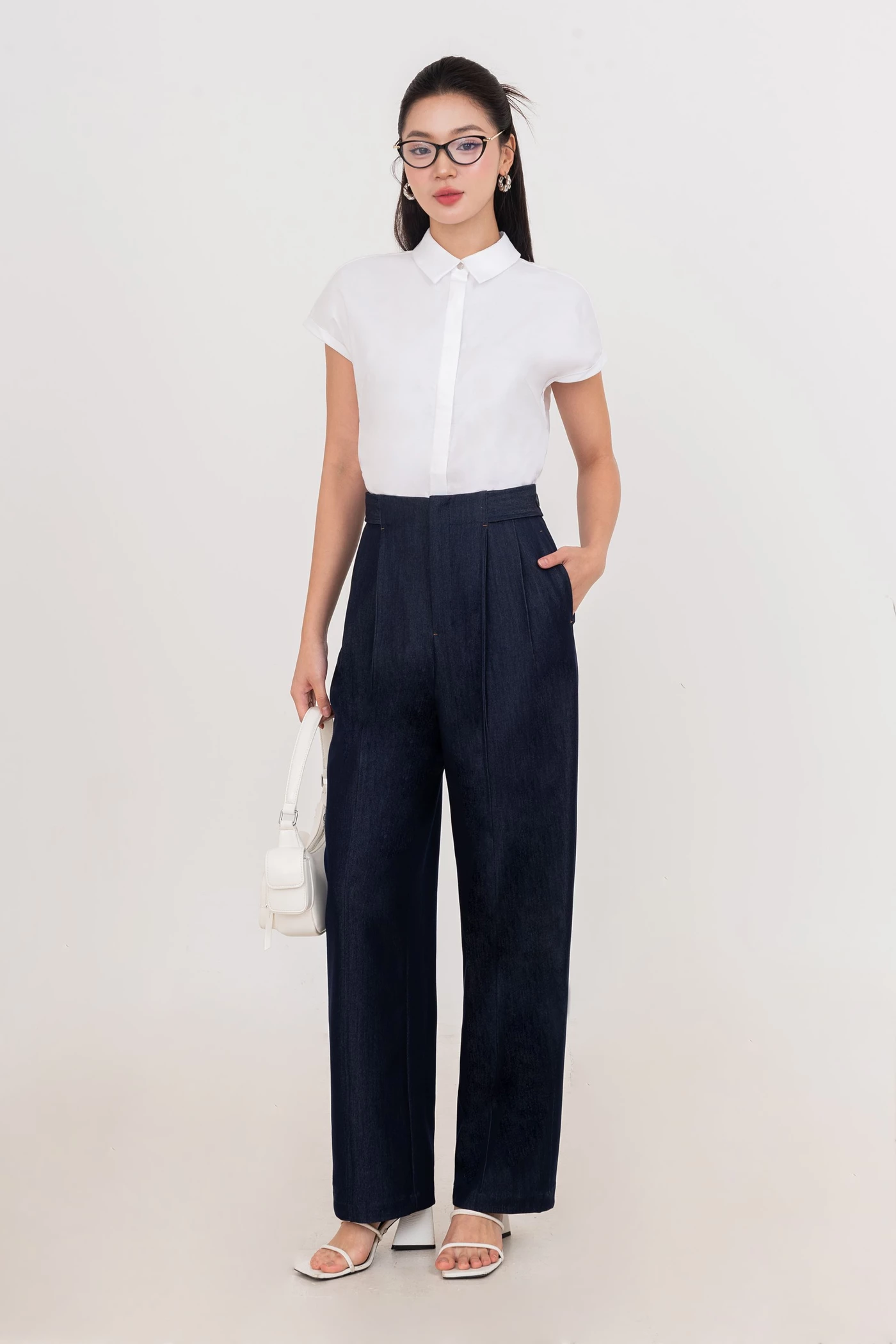 Liberty Jeans - Quần Denim dáng đứng