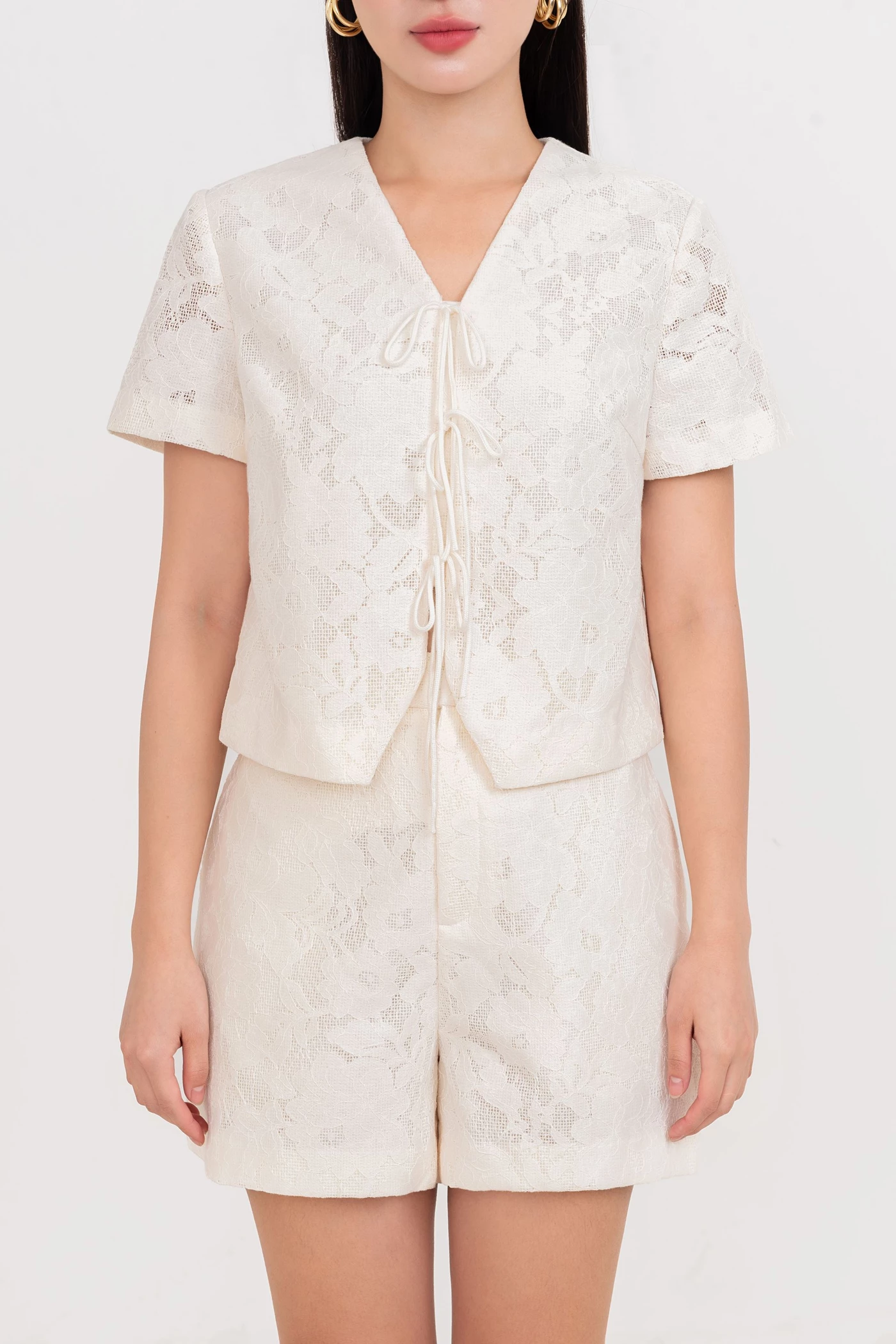 Lace High Shorts - Quần ren cạp cao