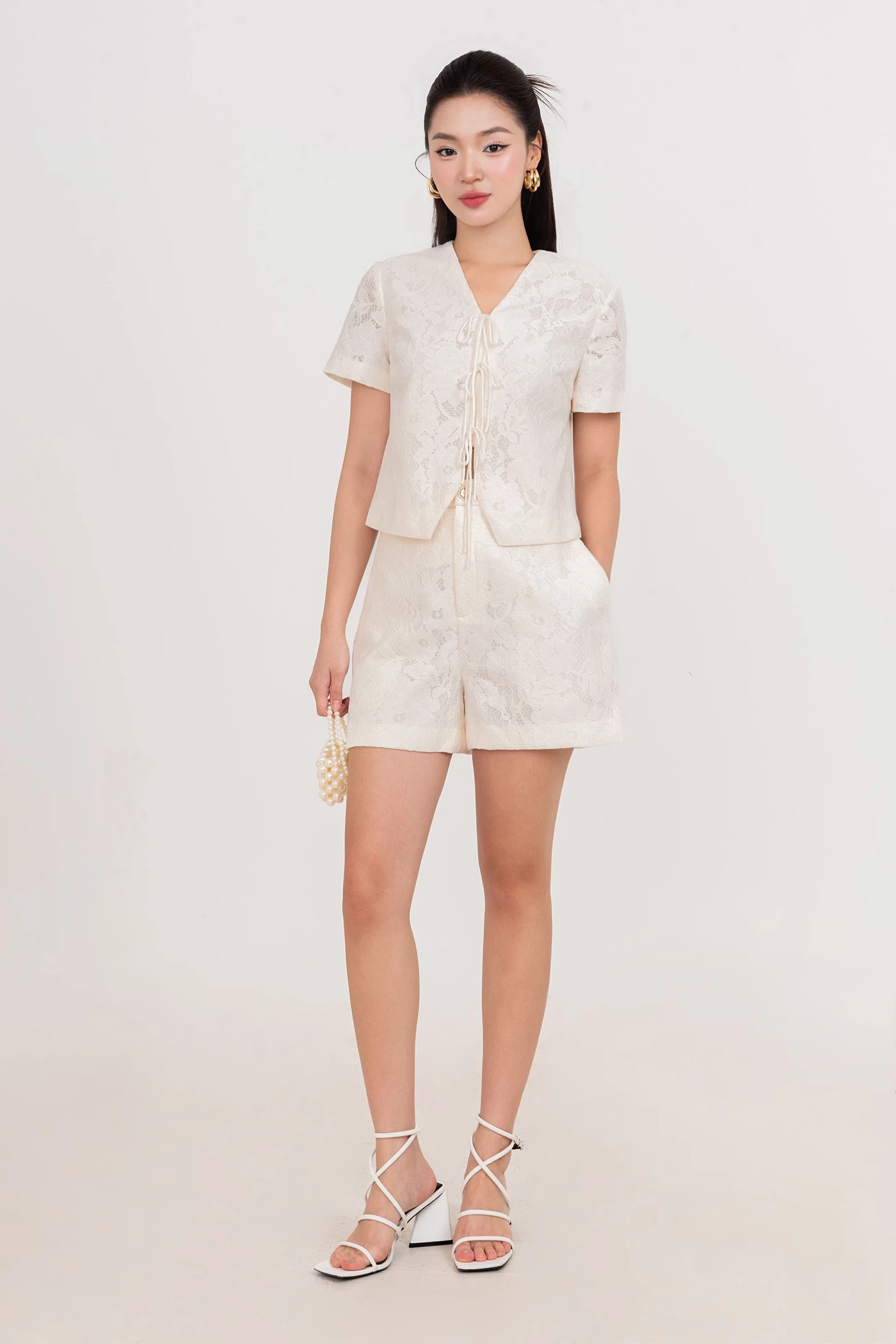 Lace High Shorts - Quần ren cạp cao