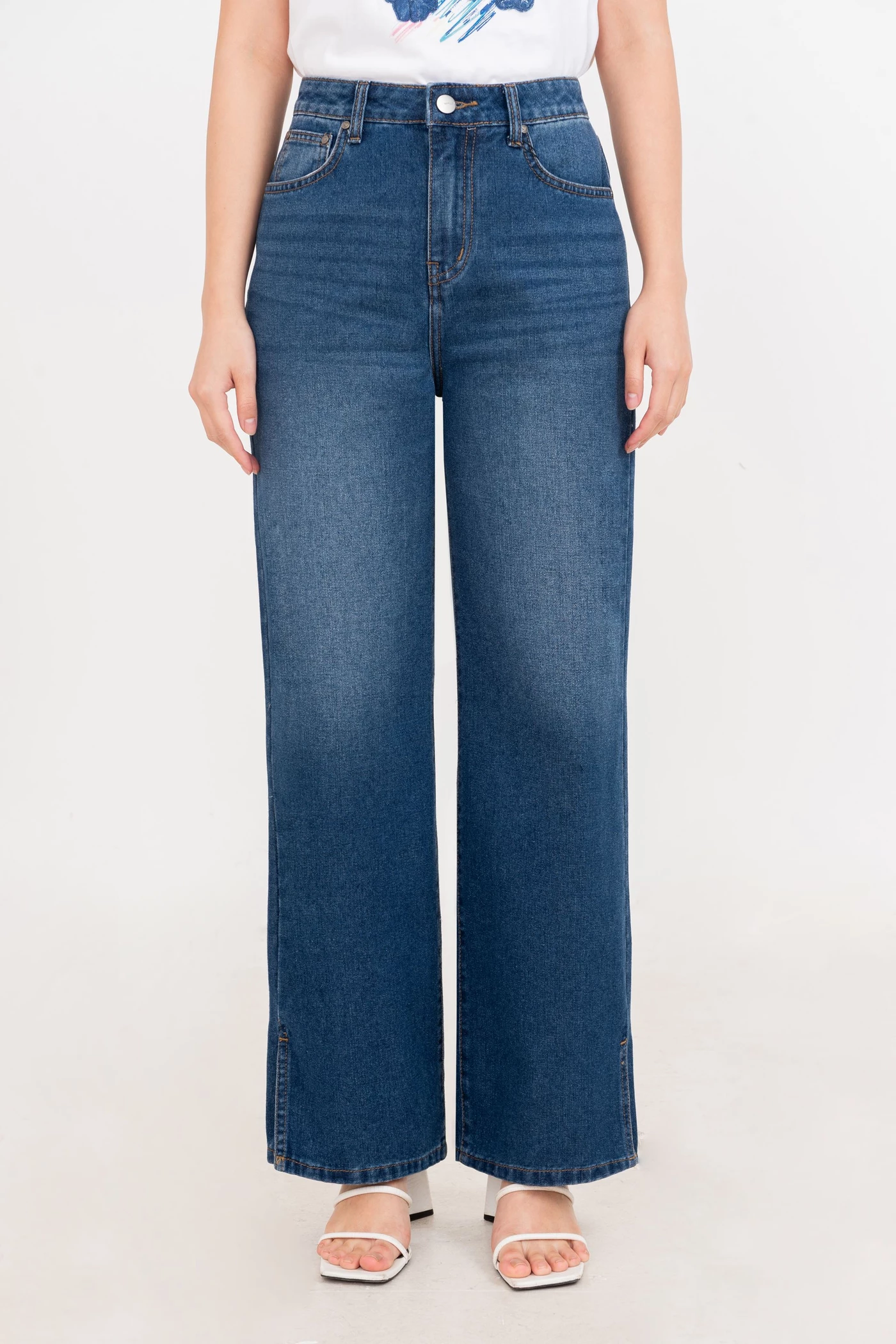 Moves Jeans - Quần Denim ống suông