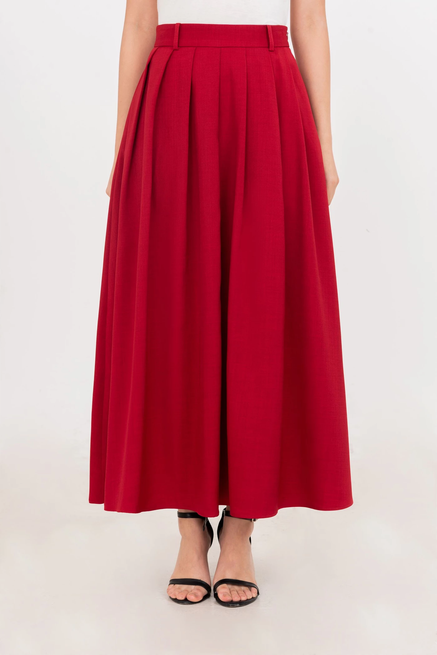 Pleated Flowy Skirt - Chân váy Tuytsi