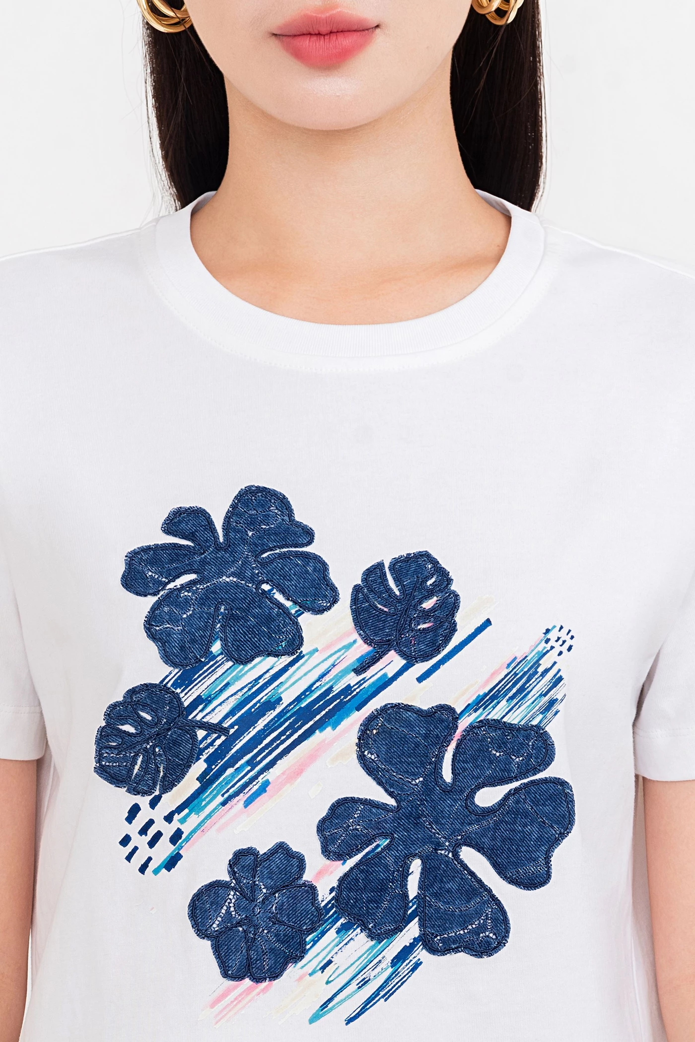 Floral Printed Tee – Áo thun họa tiết