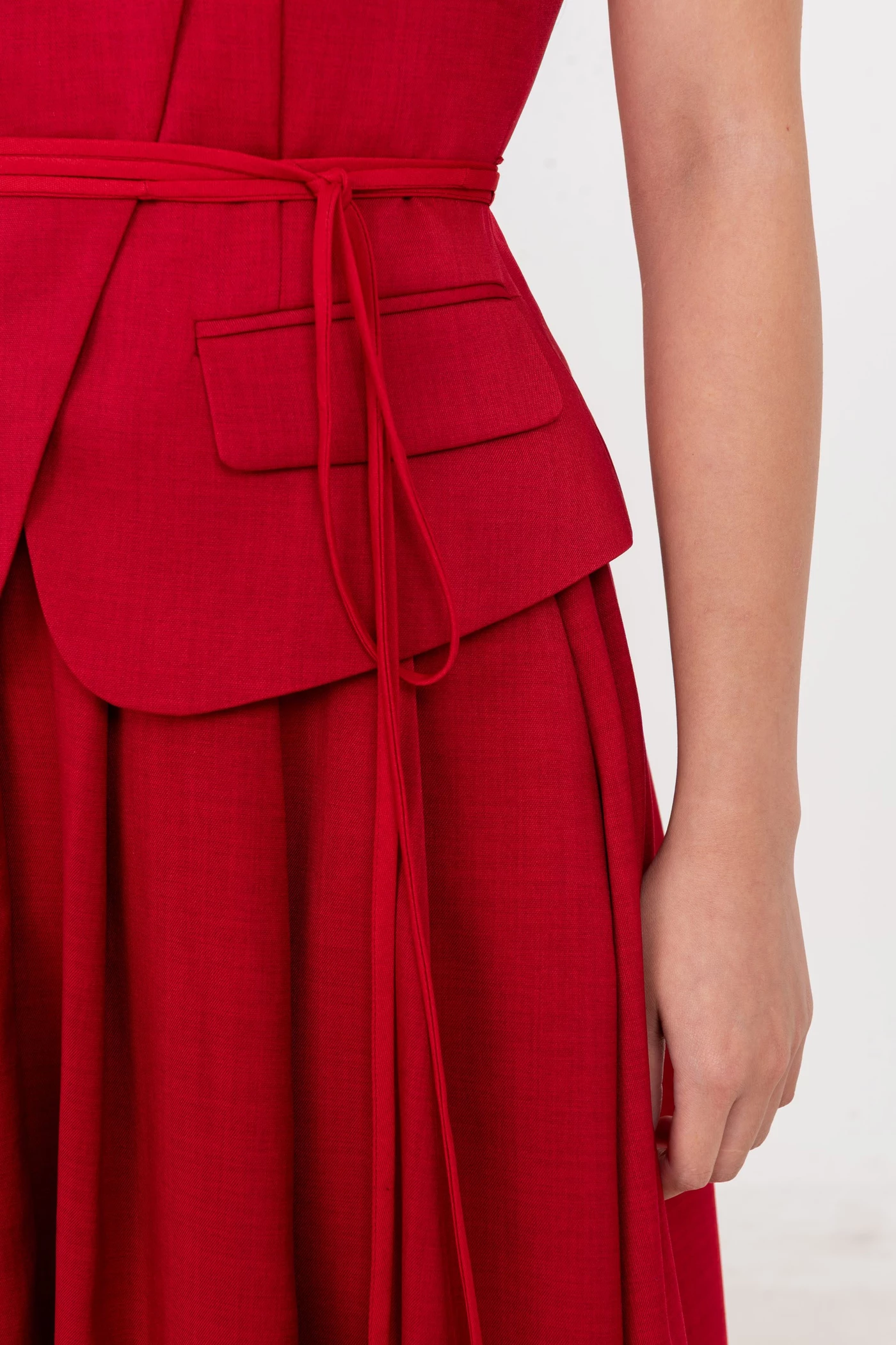 Tailored V Blouse - Áo kiểu ôm Tuytsi
