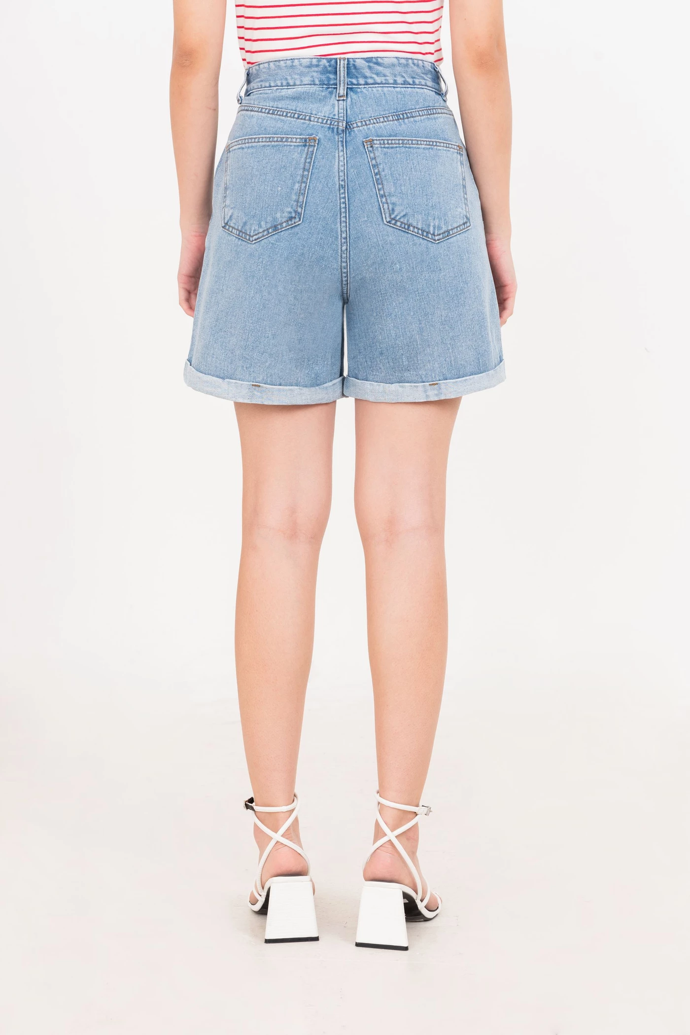 Quần shorts demin gập gấu