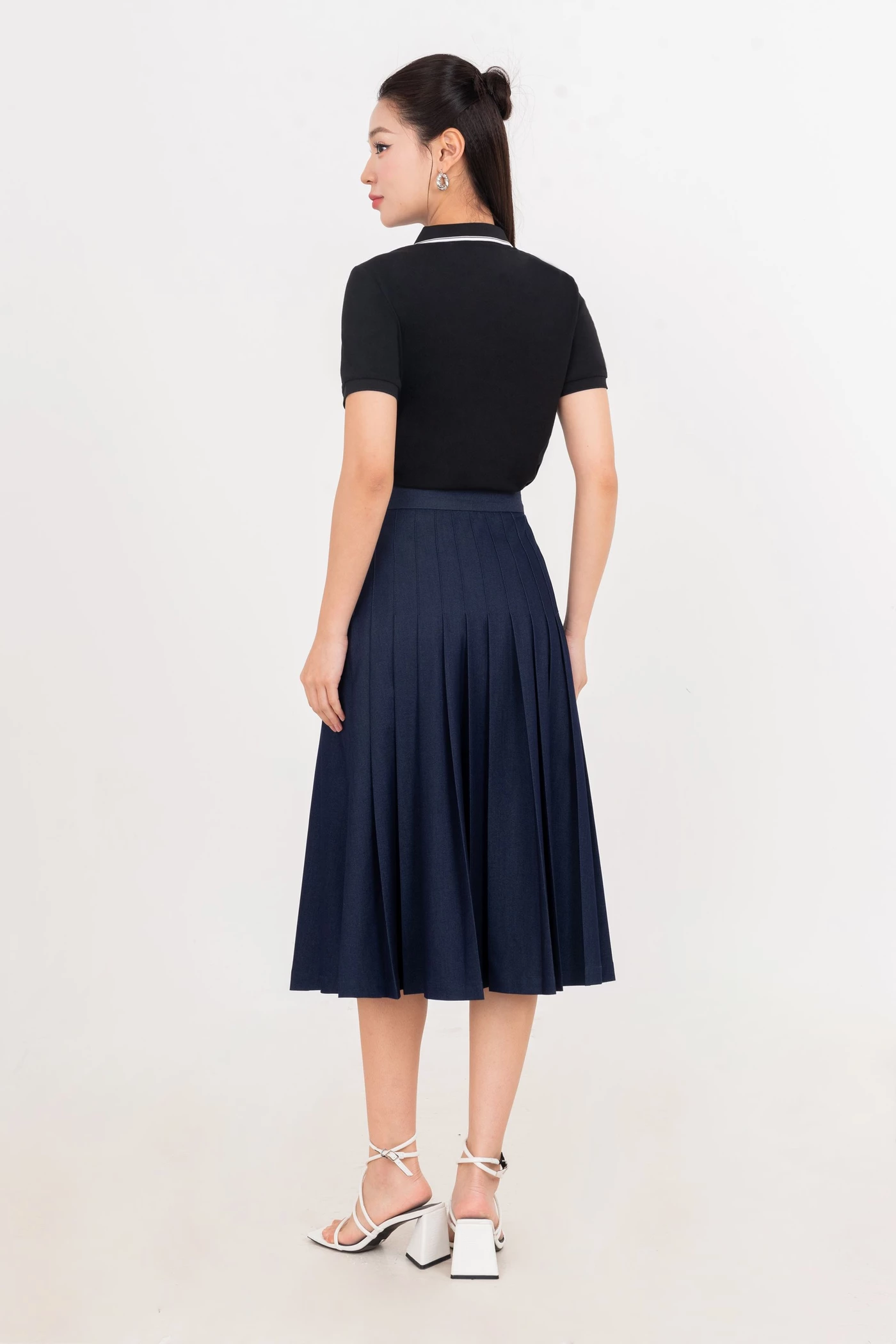 Áo polo cổ phối viền