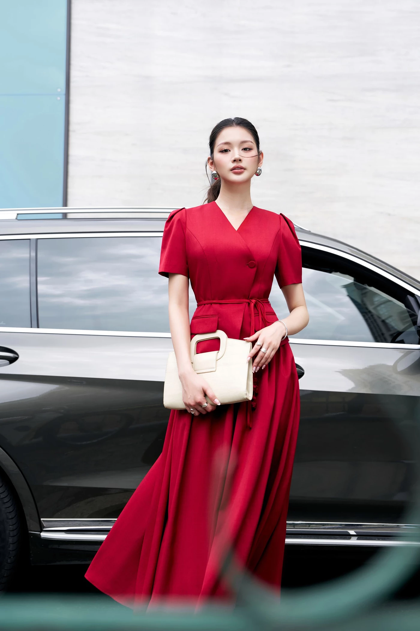 Tailored V Blouse - Áo kiểu ôm Tuytsi