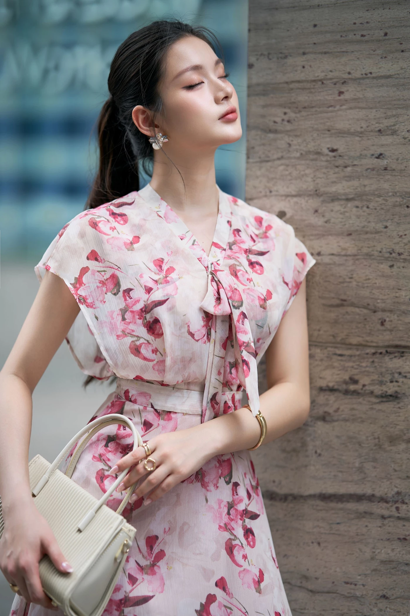 Bloom in Uban Dress- Đầm lụa họa tiết