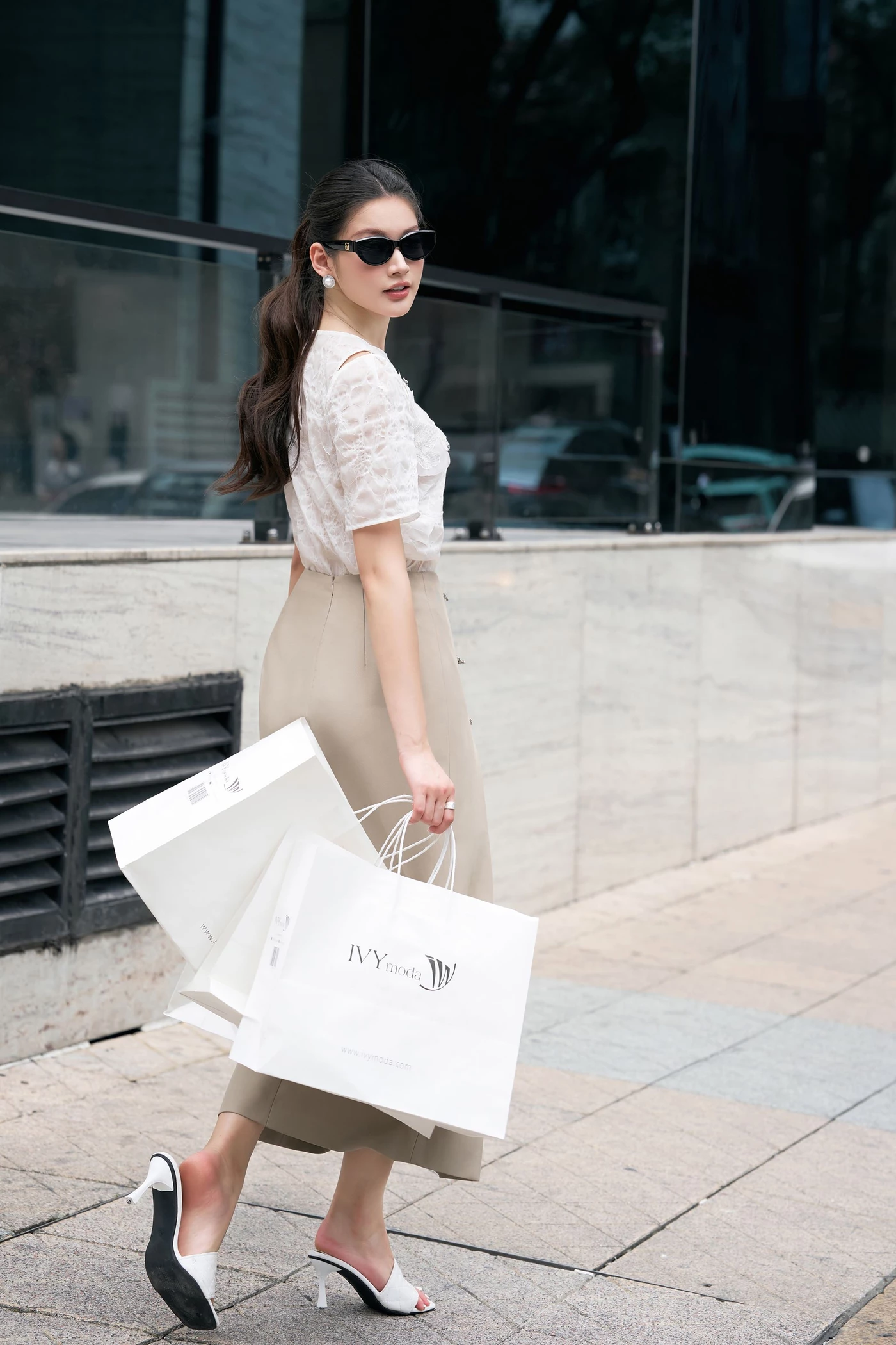 Beige Buttons Skirt - Chân váy A Tuytsi