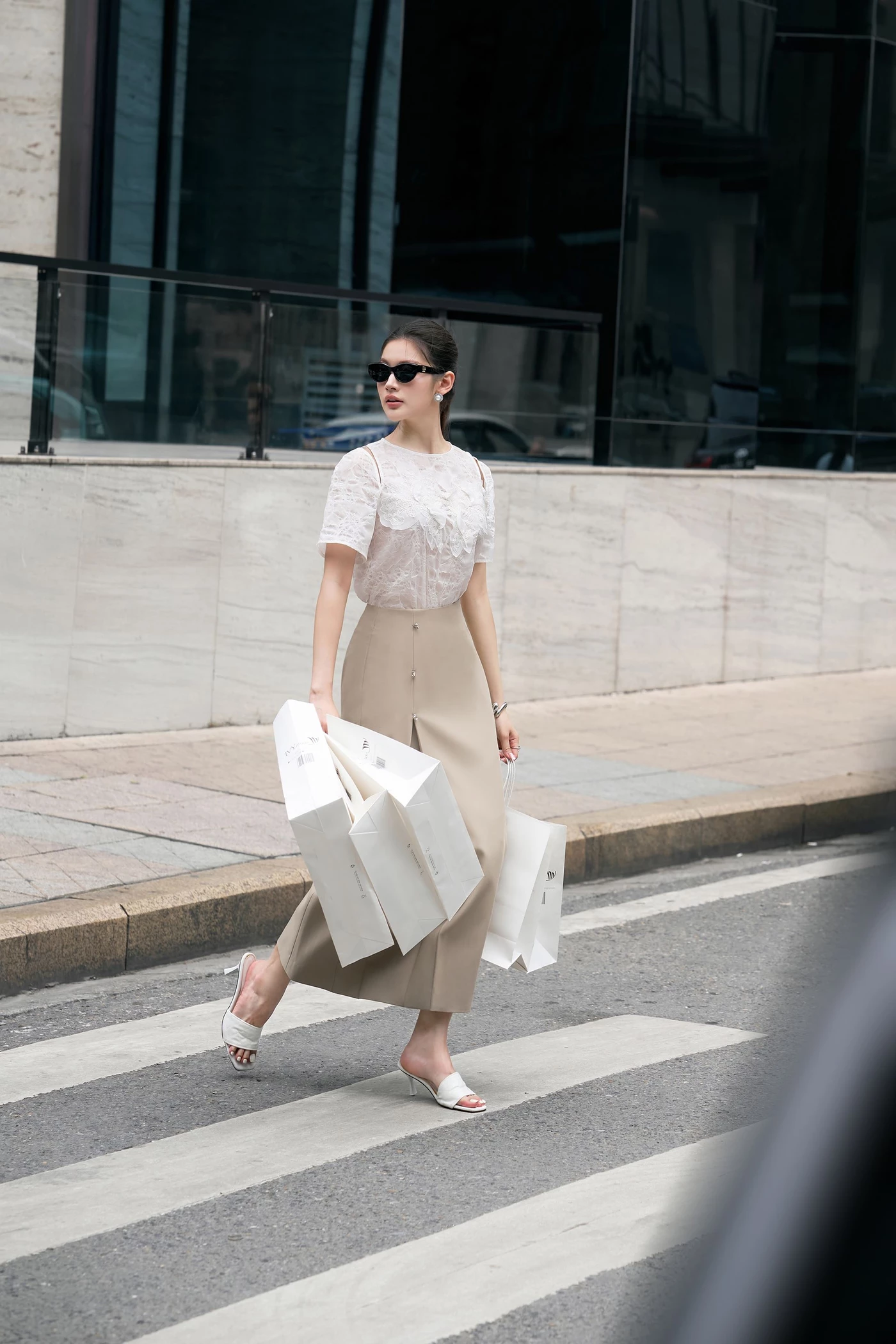 Beige Buttons Skirt - Chân váy A Tuytsi