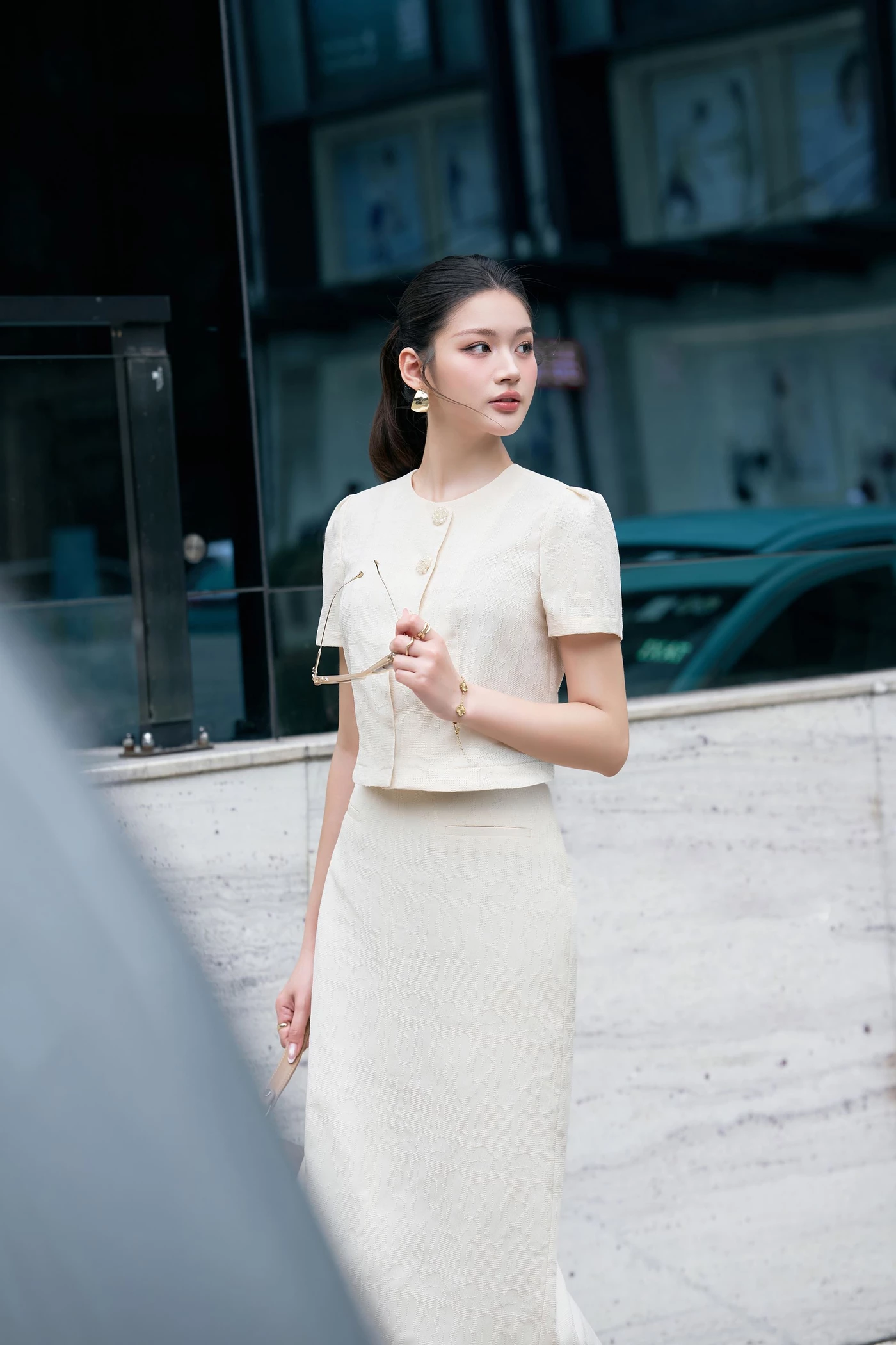 Urban Sleek Skirt - Chân váy bút chì