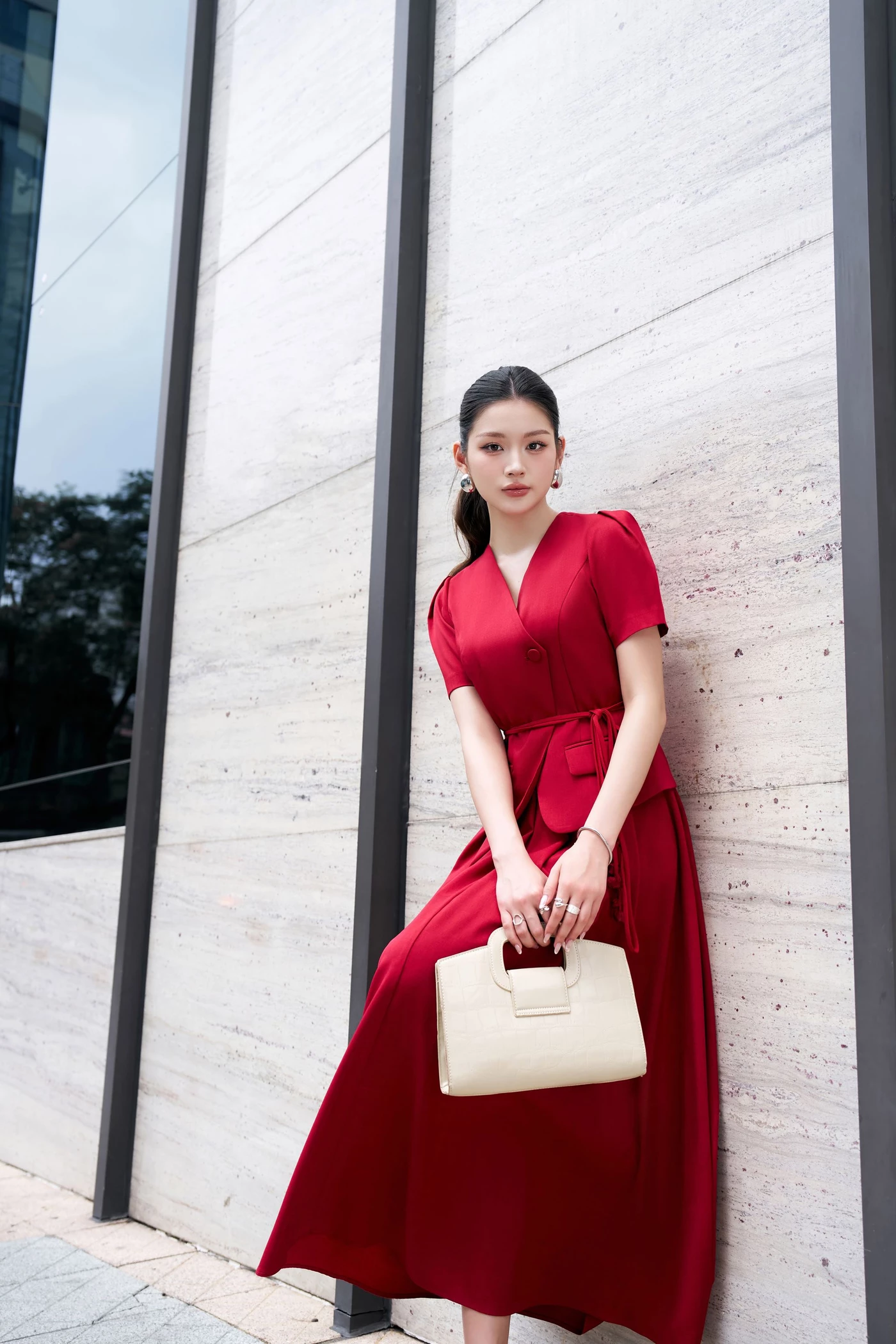 Tailored V Blouse - Áo kiểu ôm Tuytsi