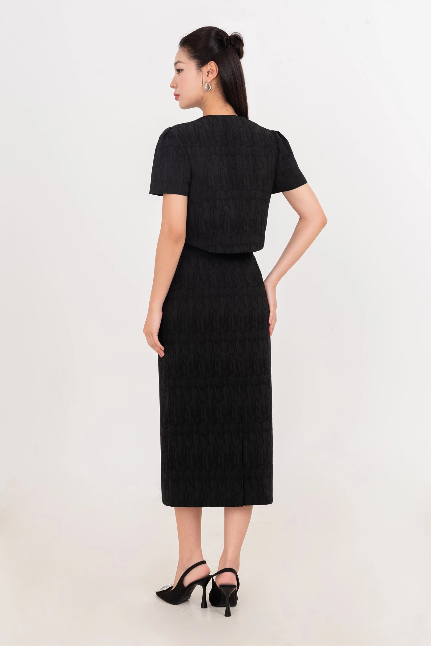 Urban Sleek Skirt - Chân váy bút chì