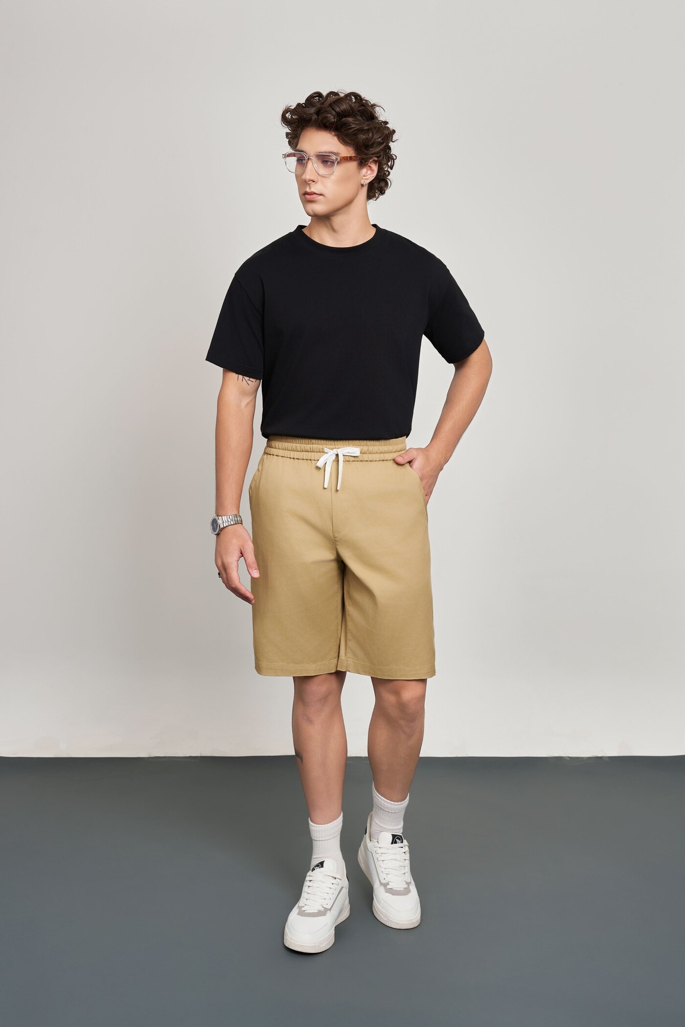 Quần shorts Regular ngang gối