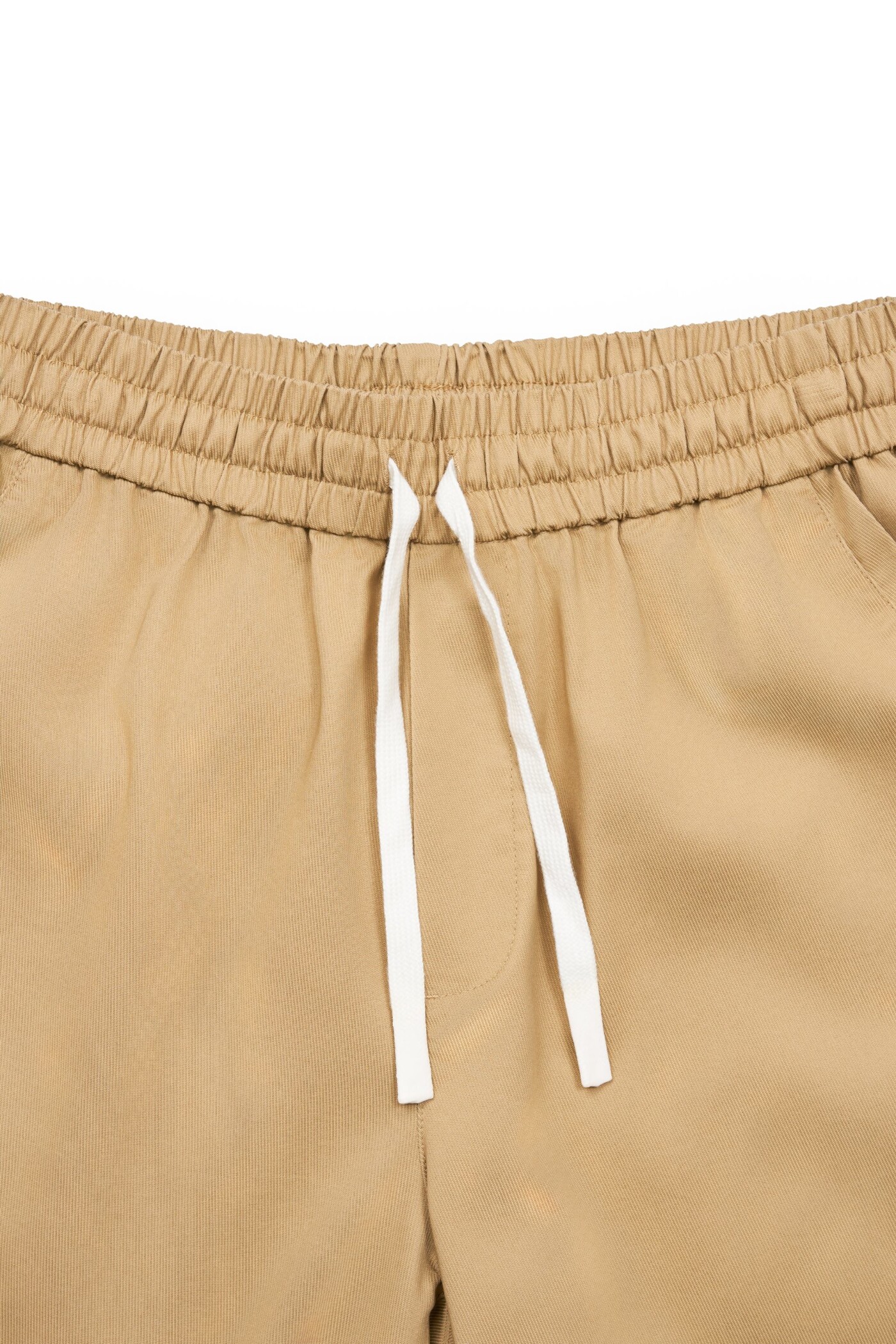 Quần shorts Regular ngang gối