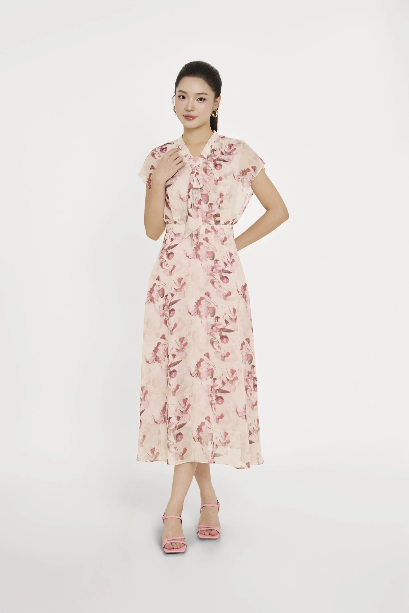 Bloom in Uban Dress- Đầm lụa họa tiết