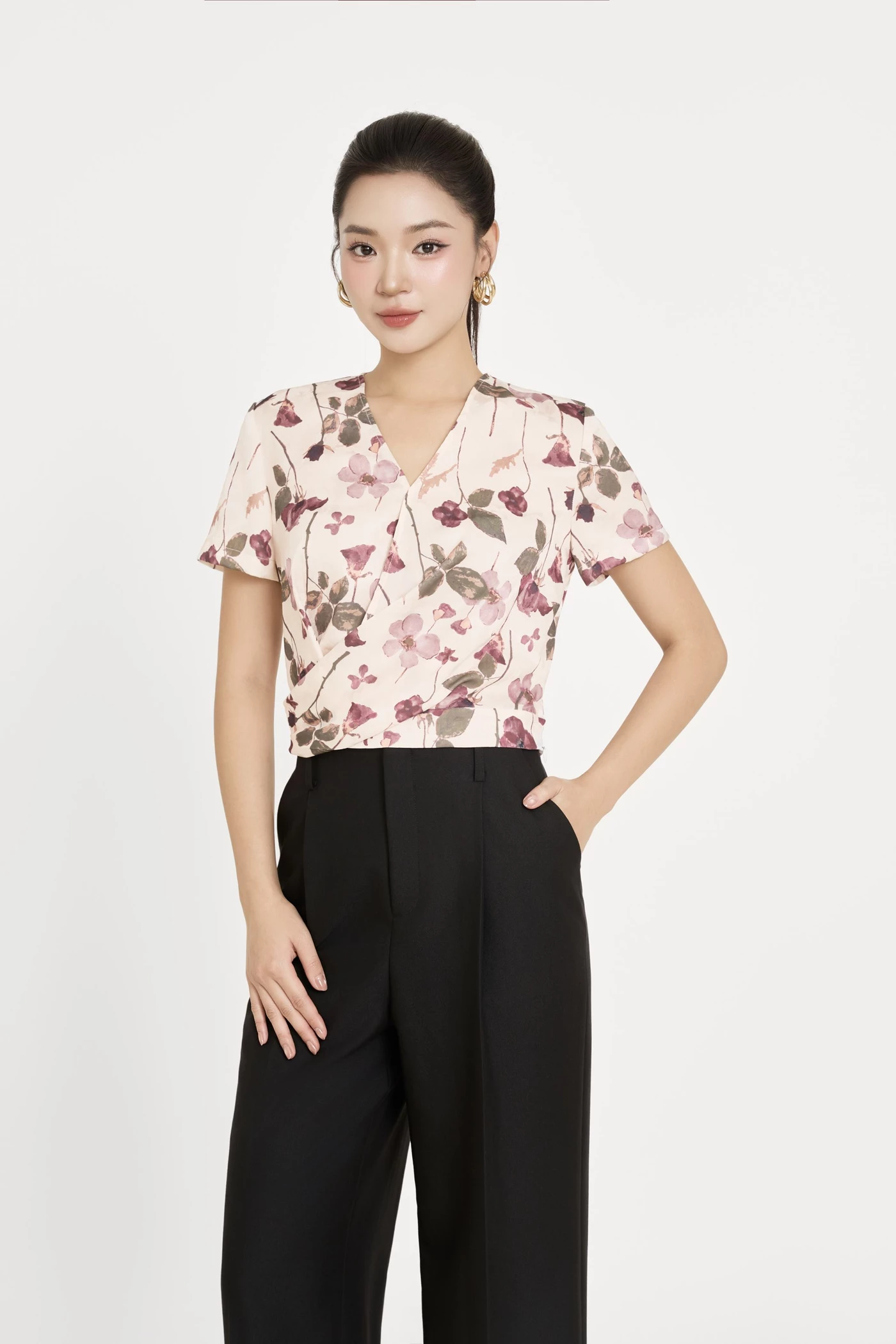 Áo sơ mi lụa họa tiết
