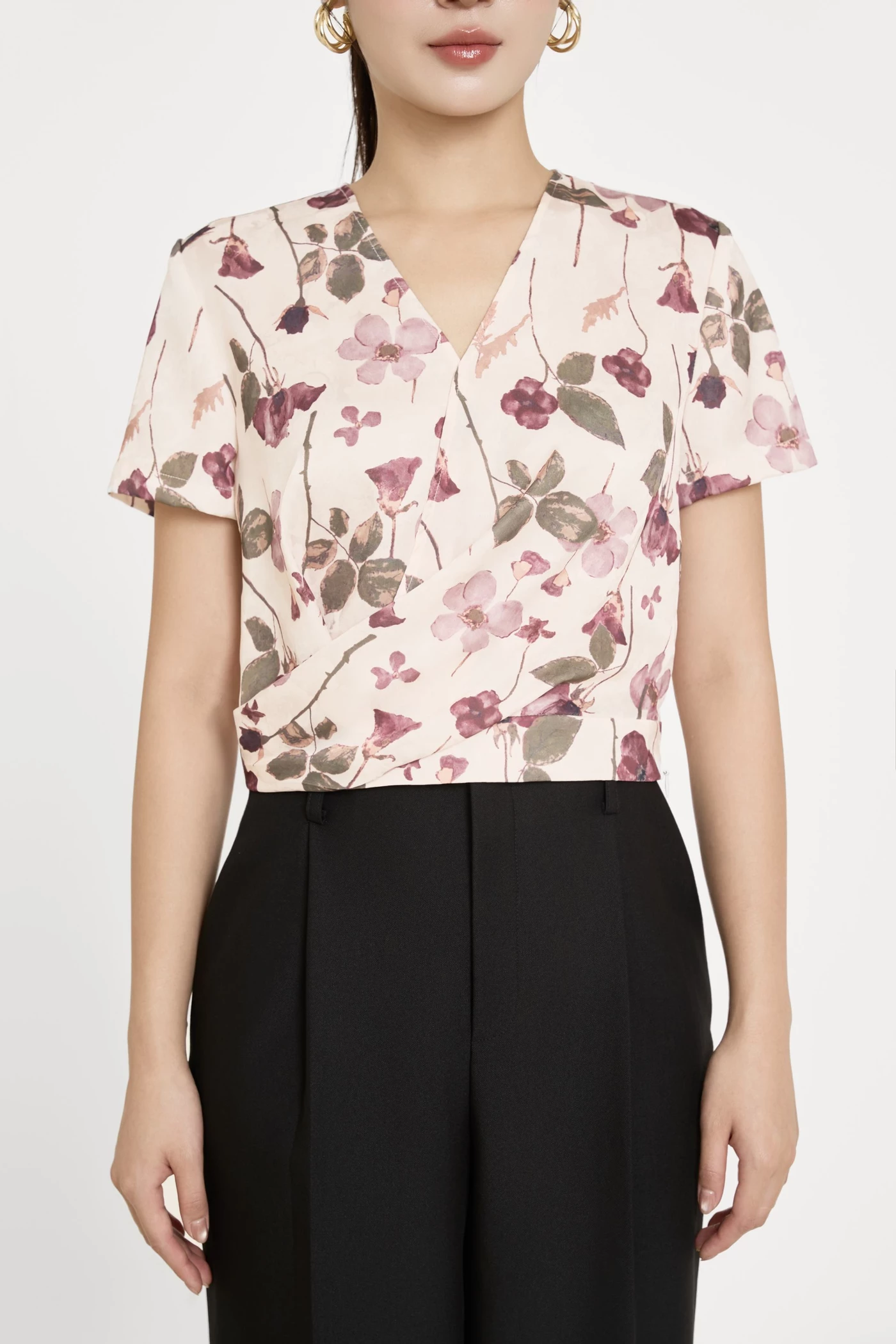 Floral V Neck Blouse - Áo sơ mi họa tiết