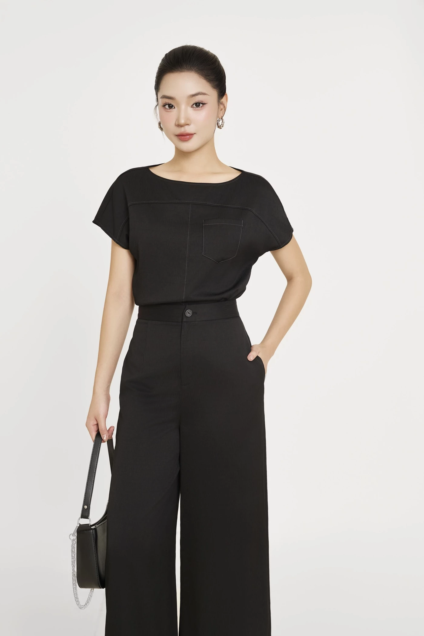 Minimalist Black Blouse - Áo sơ mi lụa