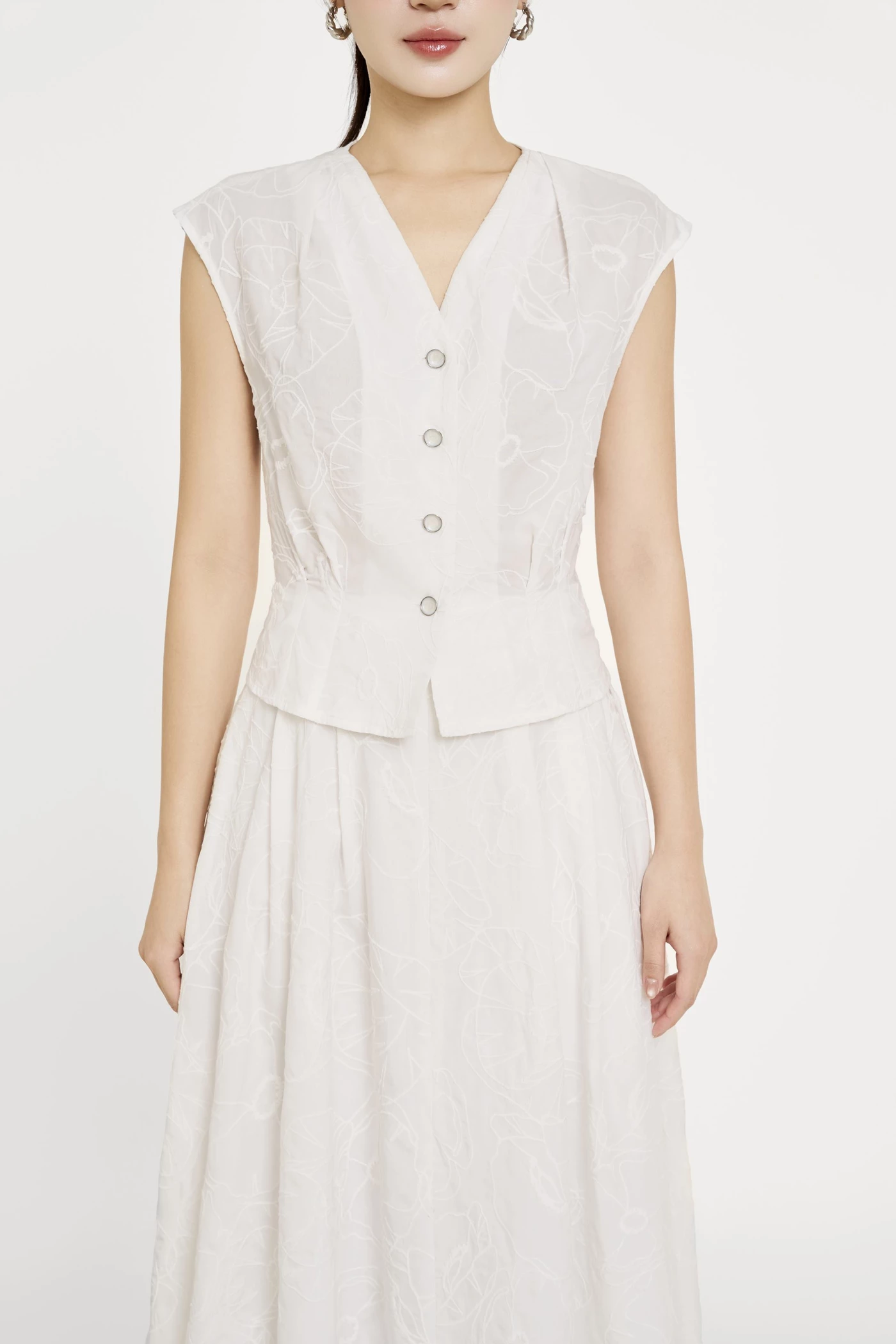 Urban Grace Blouse – Áo ôm cổ V