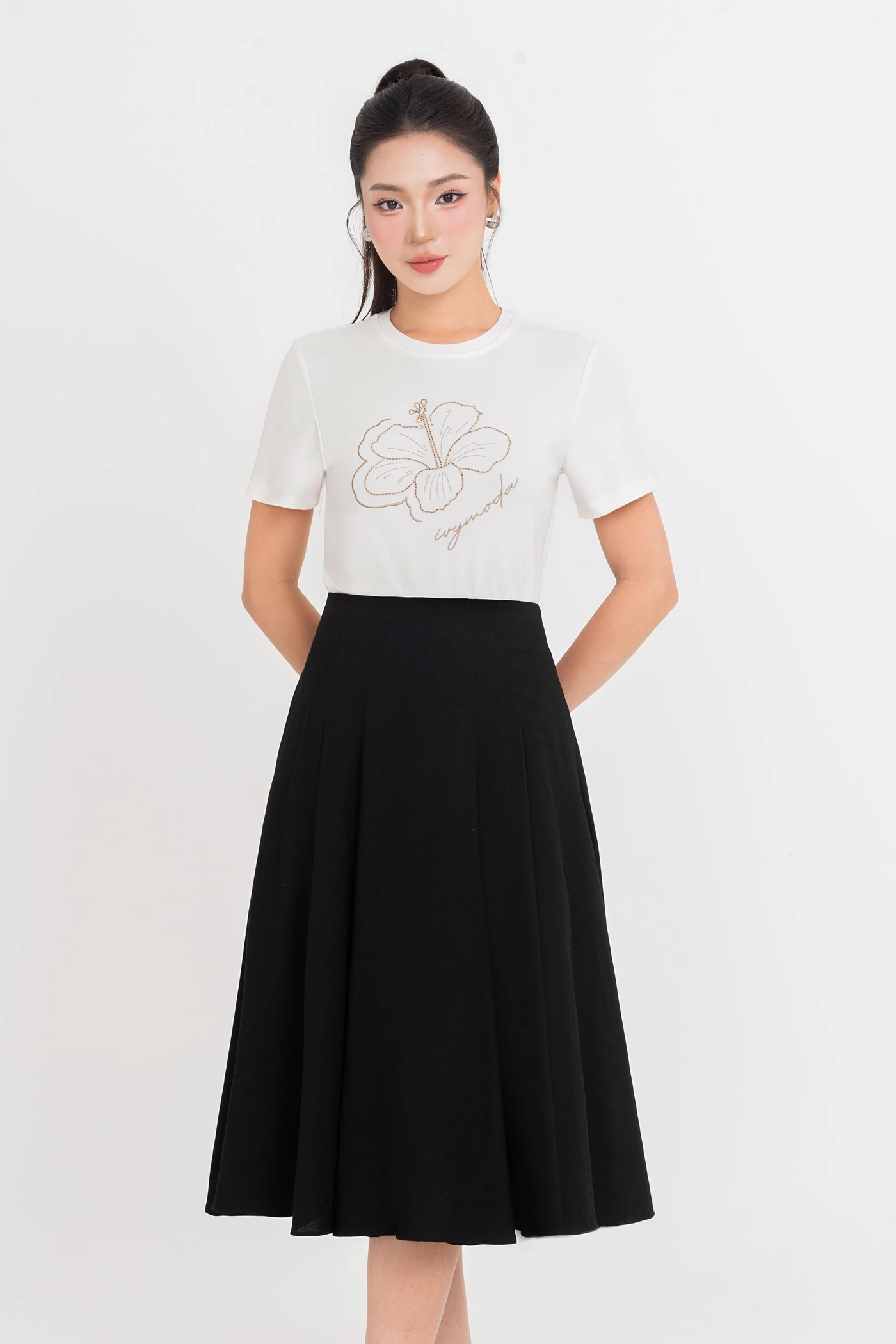 Bloom Softly Tee - Áo thun cotton