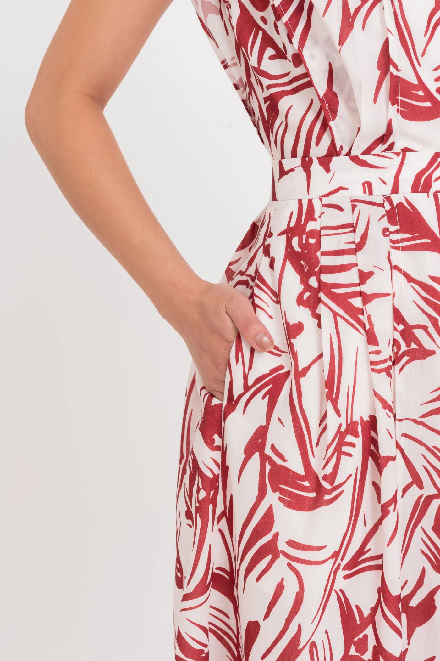 Leaf Print Dress - Đầm xòe tay hến