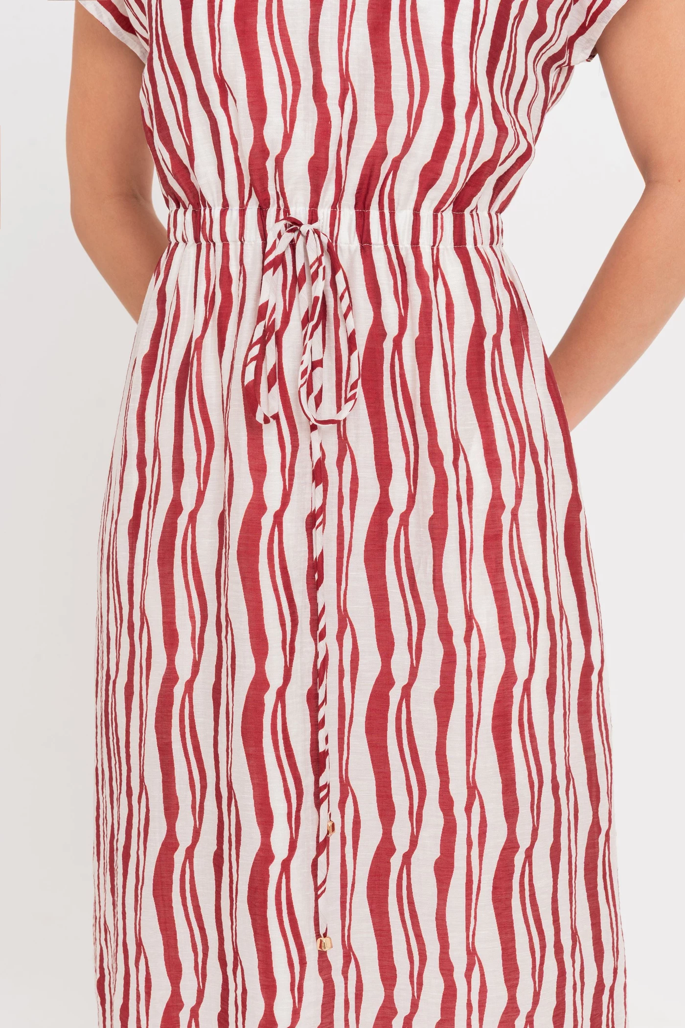 Pretty Flow Dress - Đầm lụa tay hến