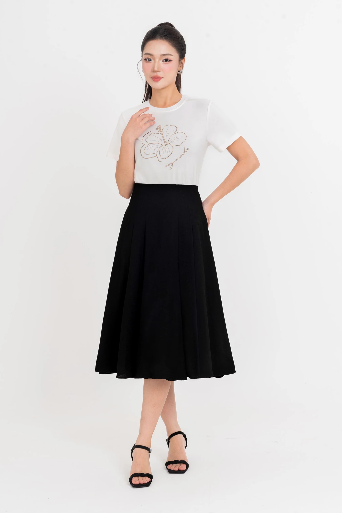 Bloom Softly Tee - Áo thun cotton