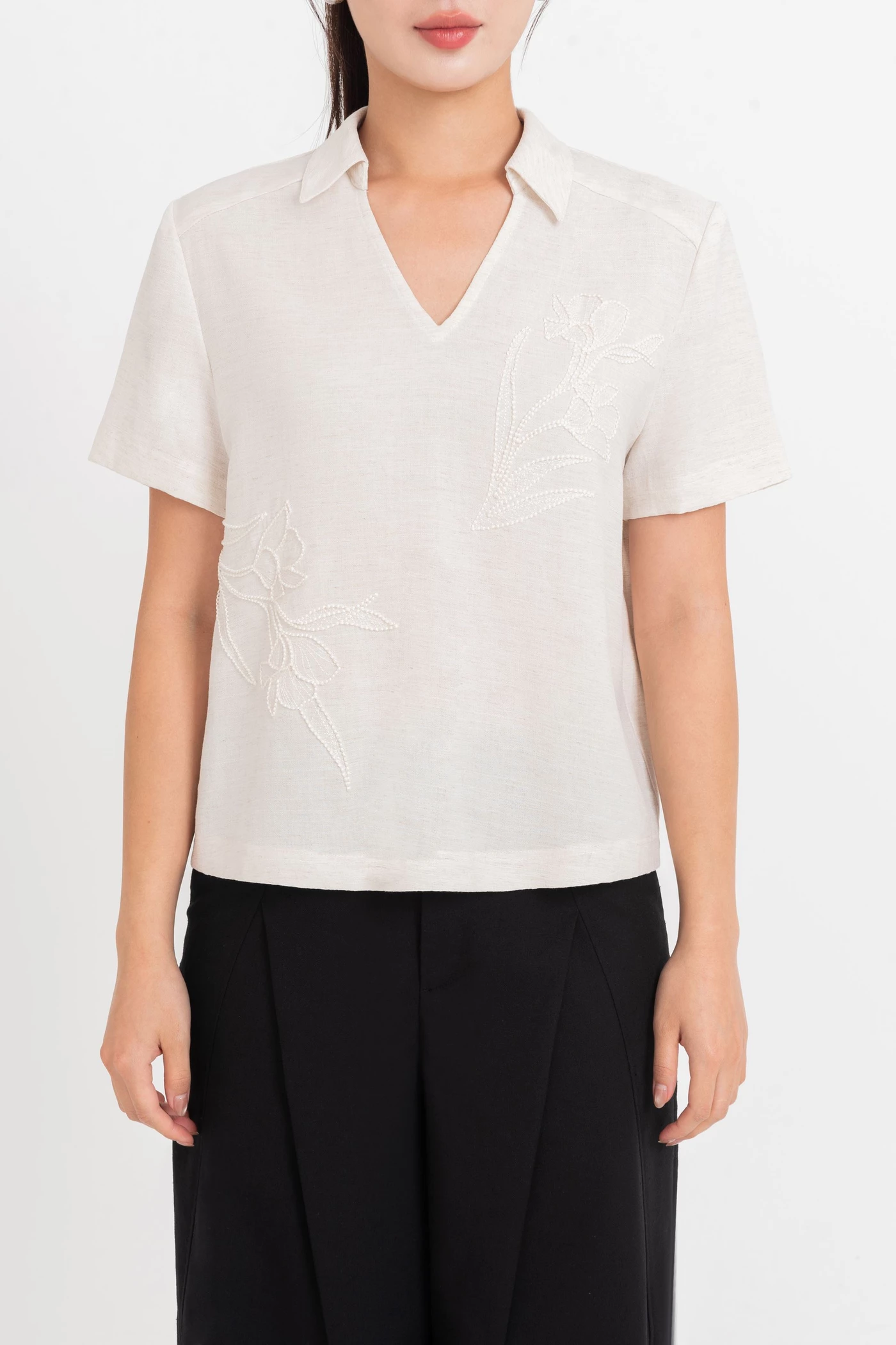 Linen Bloom Blouse – Áo sơ mi thêu hoa