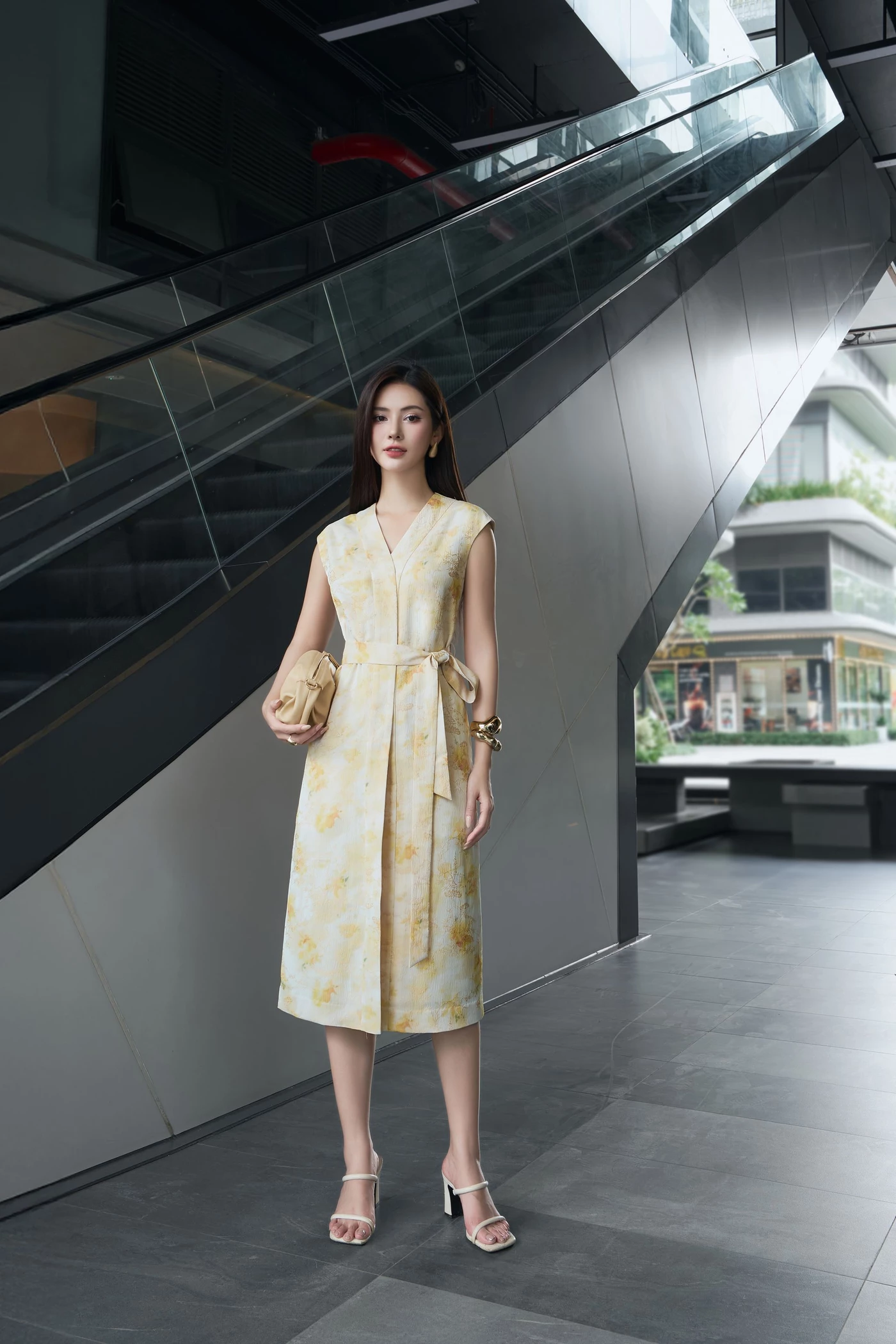 Flora Wrap - Đầm lụa họa tiết