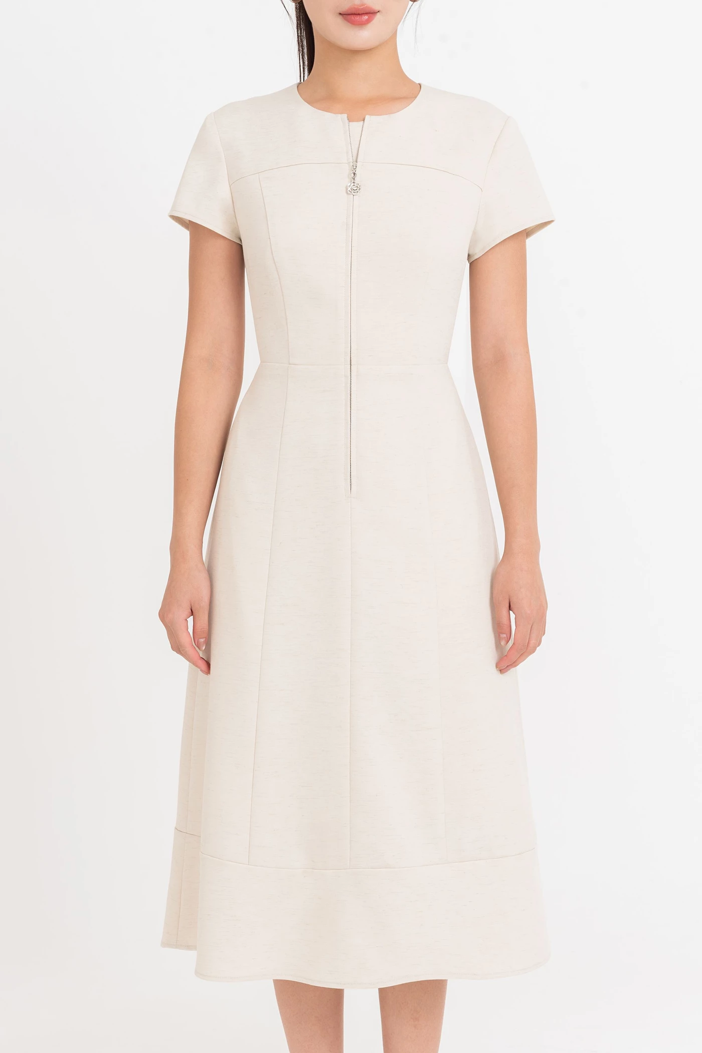 Luna IVY Dress – Đầm kem cổ mix khóa