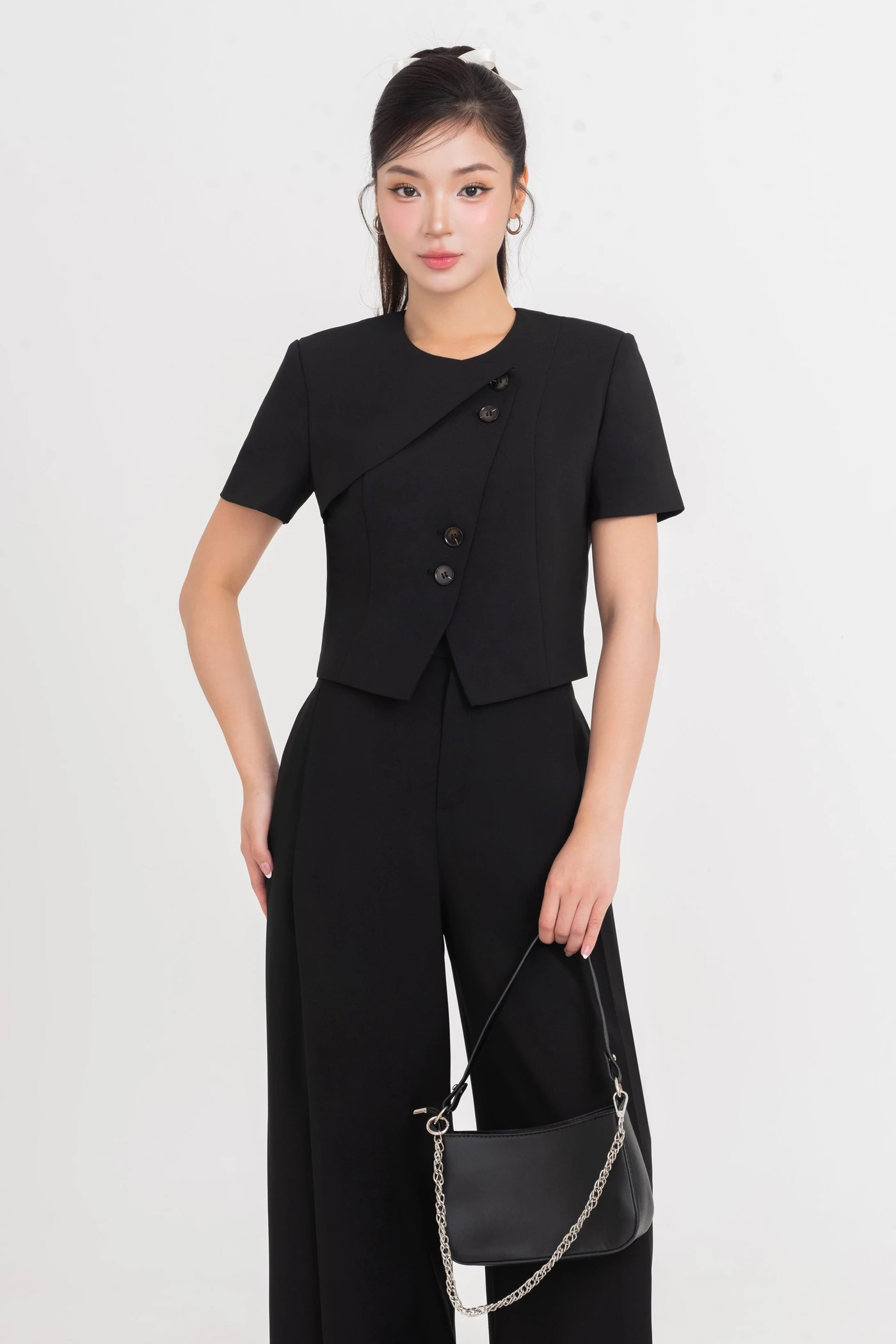 Áo Croptop Tuytsi cách điệu
