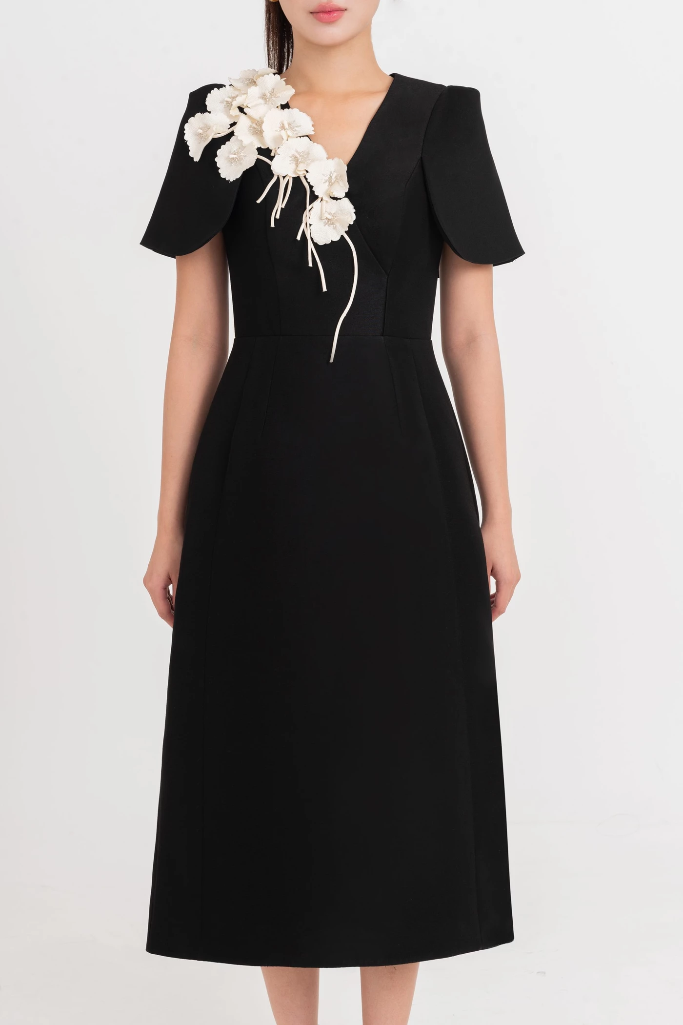 The Noir Bloom Dress - Đầm dạ hội