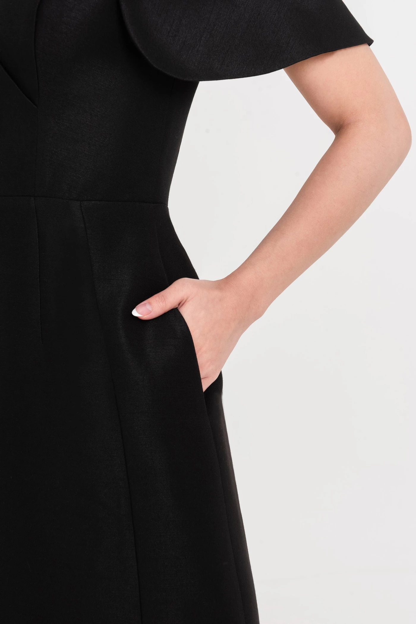 The Noir Bloom Dress - Đầm dạ hội