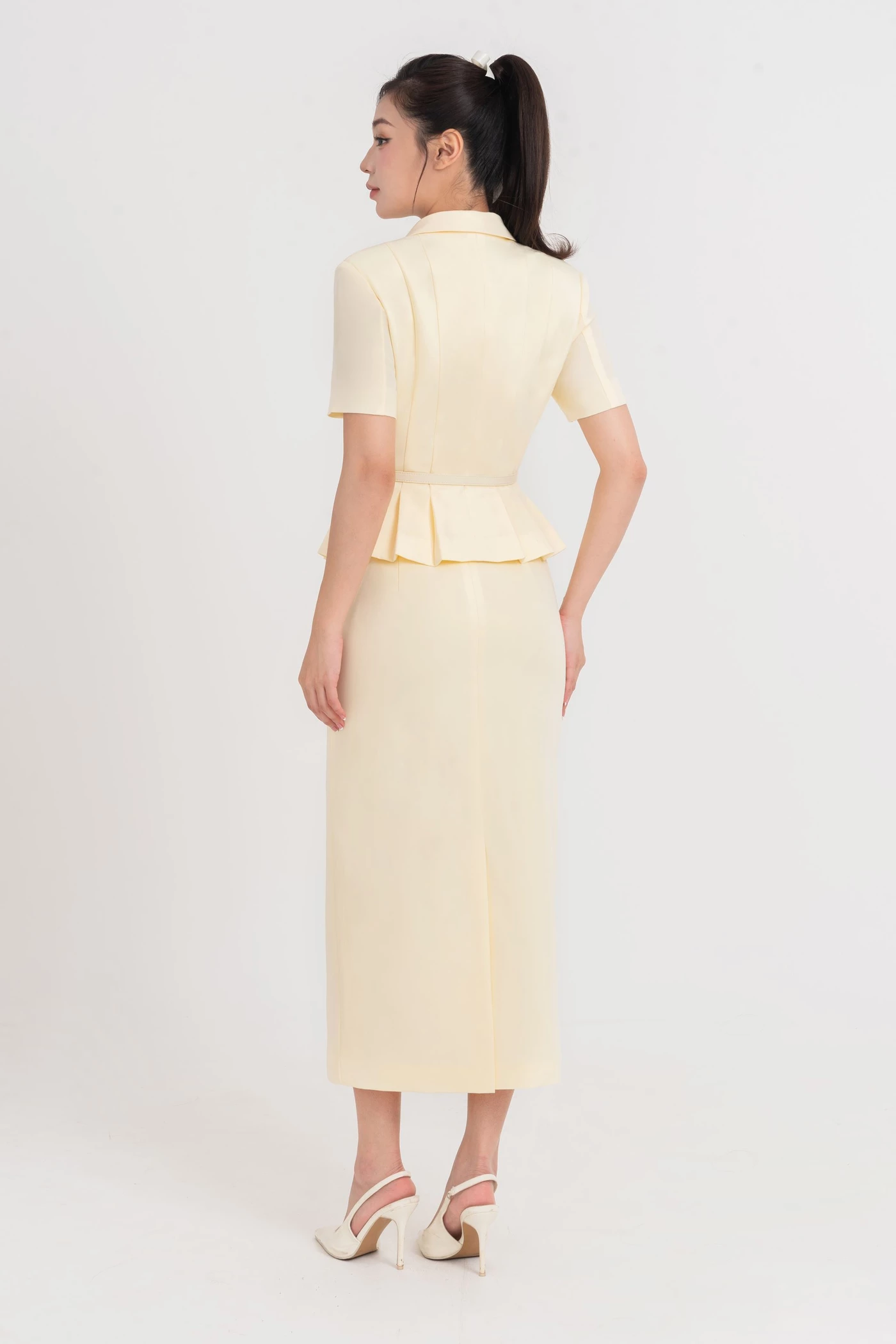 Refined Chic Vest- Áo vest Tuytsi