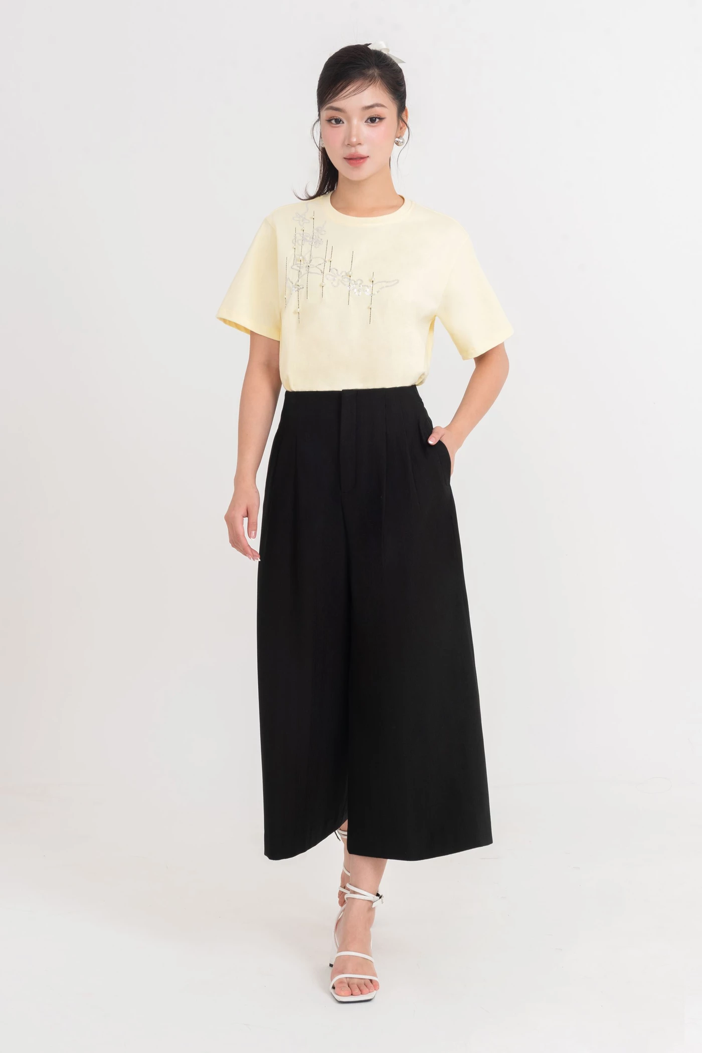 Blossom Spark Tee - Áo thun Cotton