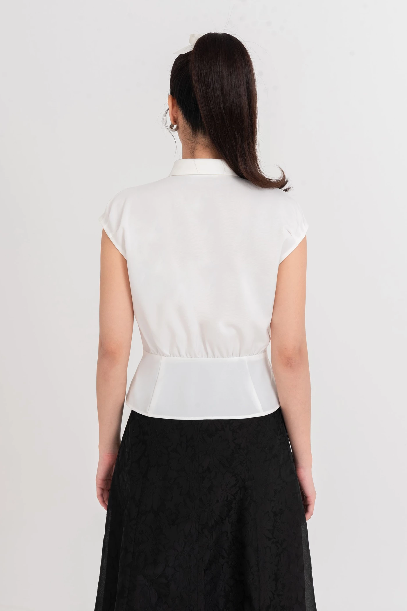 Floral Charm Shirt - Áo sơ mi lụa