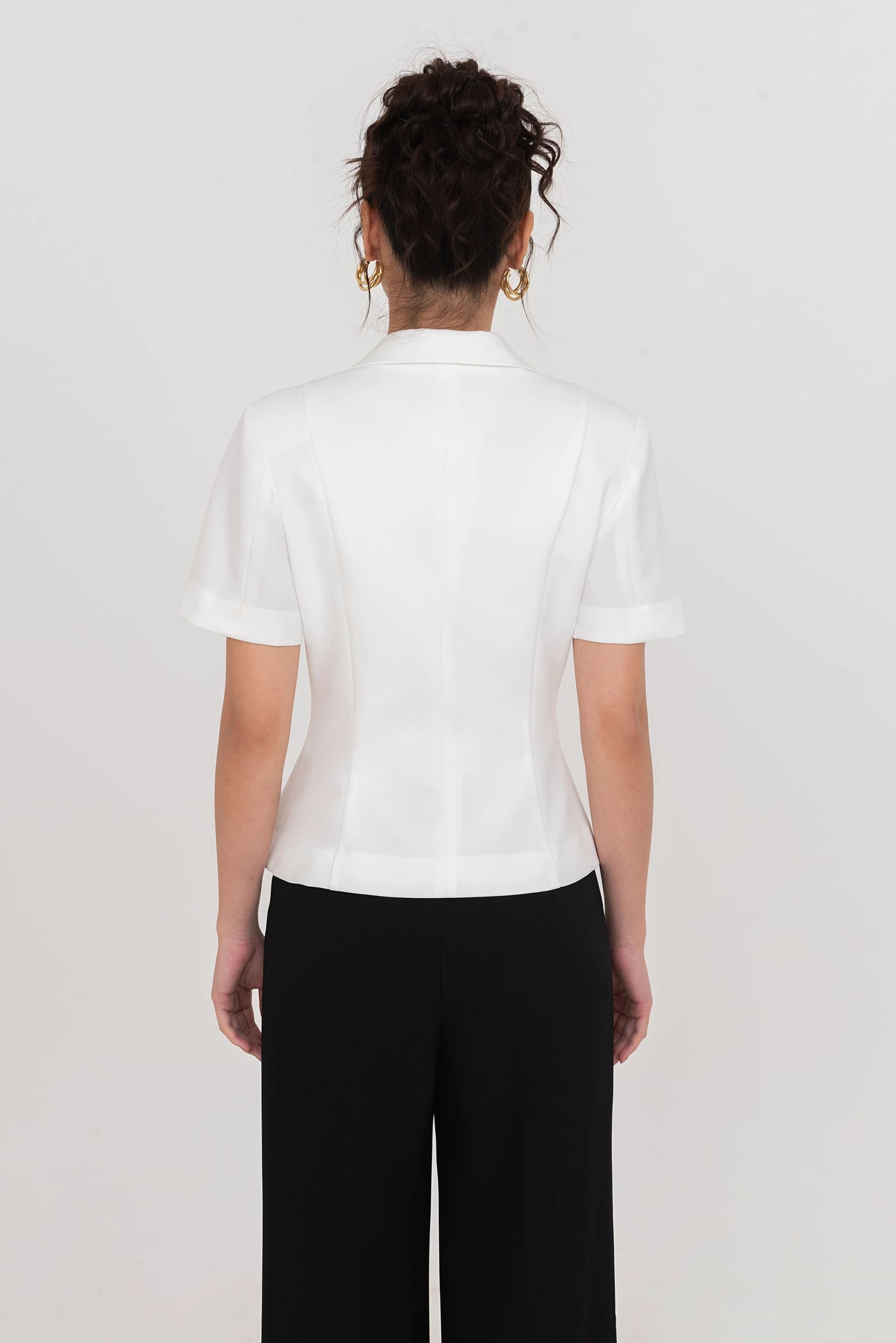 Áo vest Tuytsi cách điệu