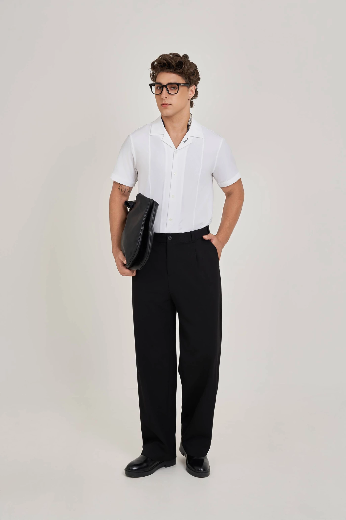 Áo sơ mi Regular thêu tay ngắn