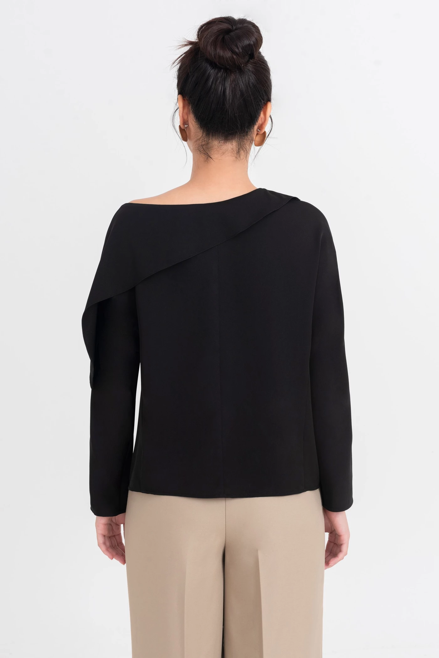 Áo cánh Black Aura