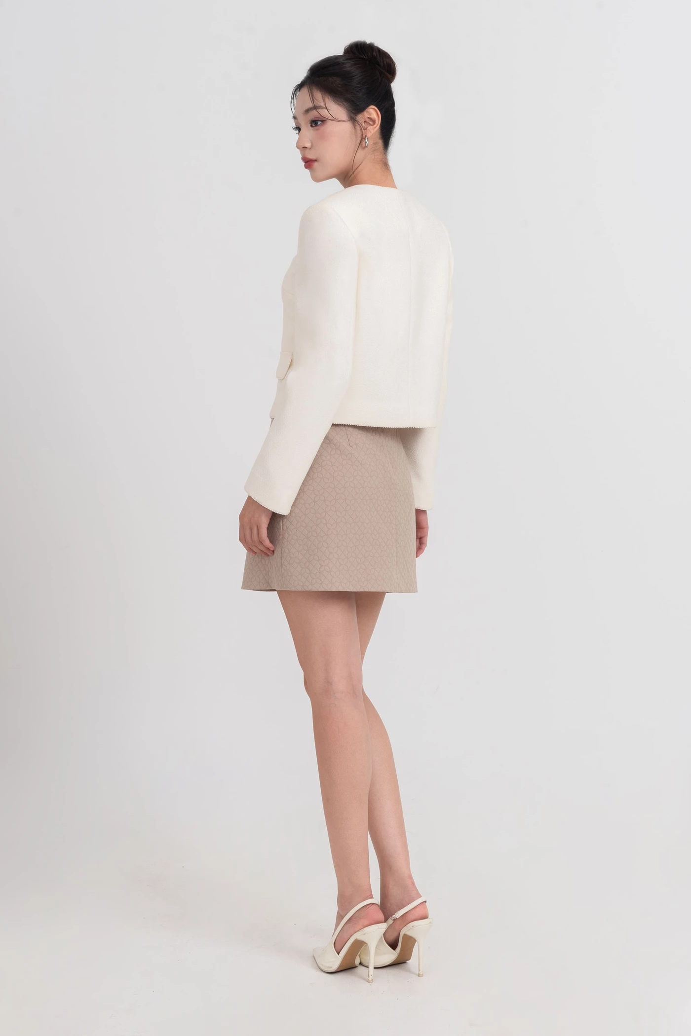 Áo khoác Tweed Elegance