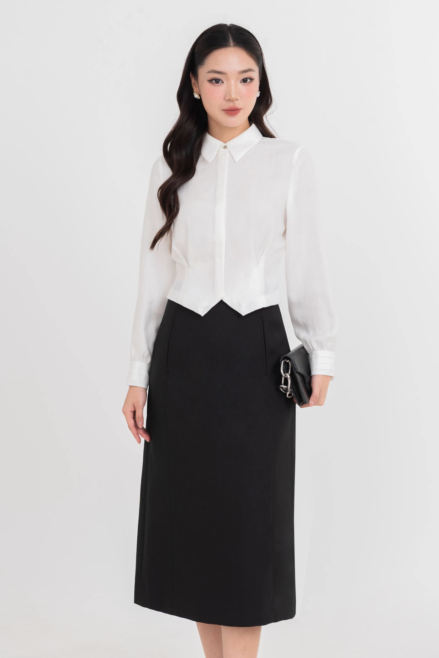 Áo sơ mi Tuytsi dáng ngắn