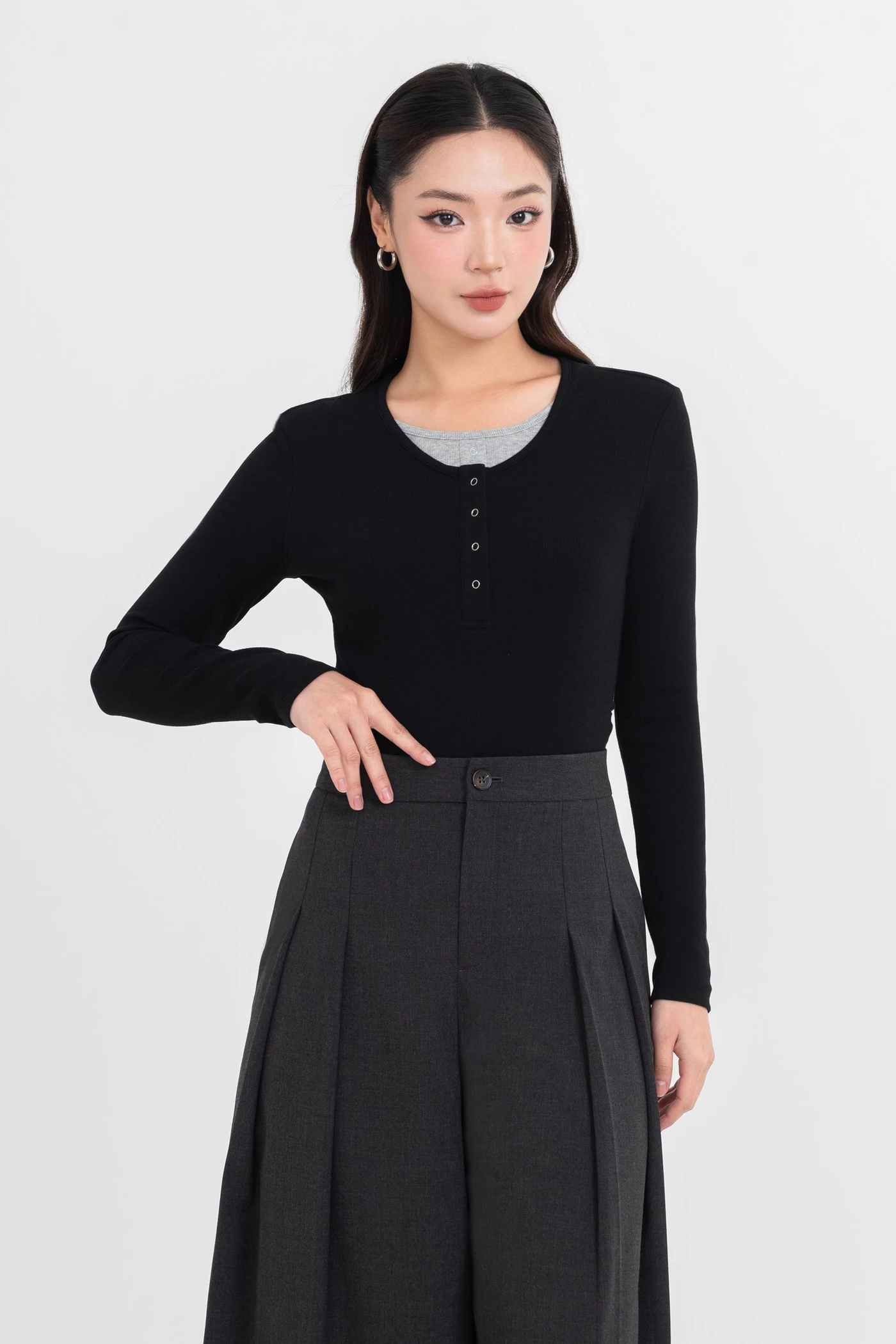 Áo thun dài tay Basic Chic