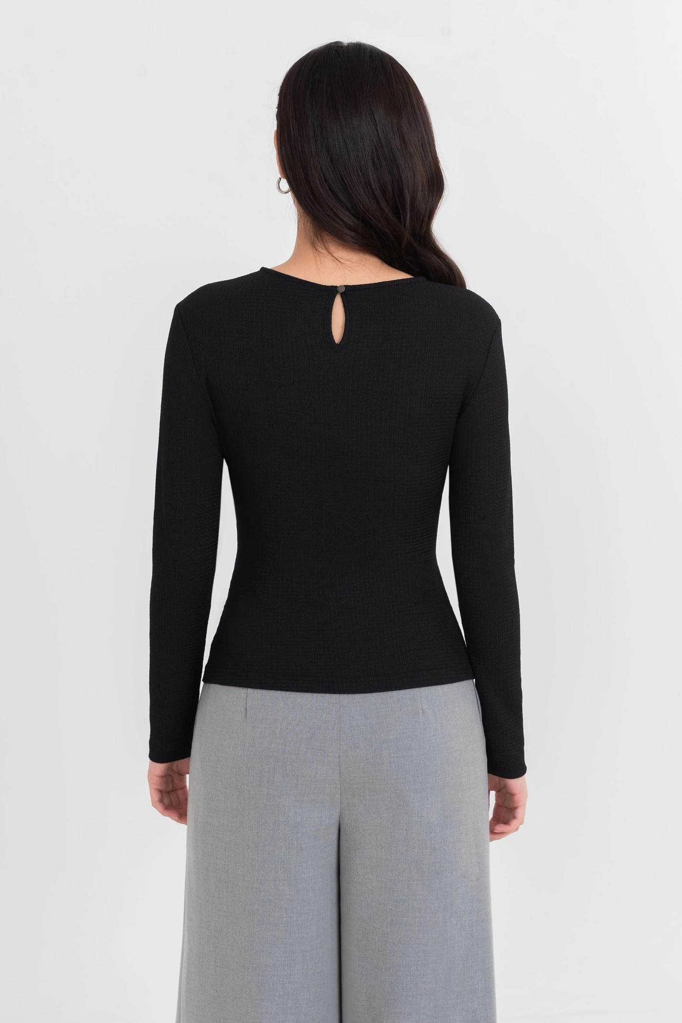 Áo thun ôm Timeless Basic