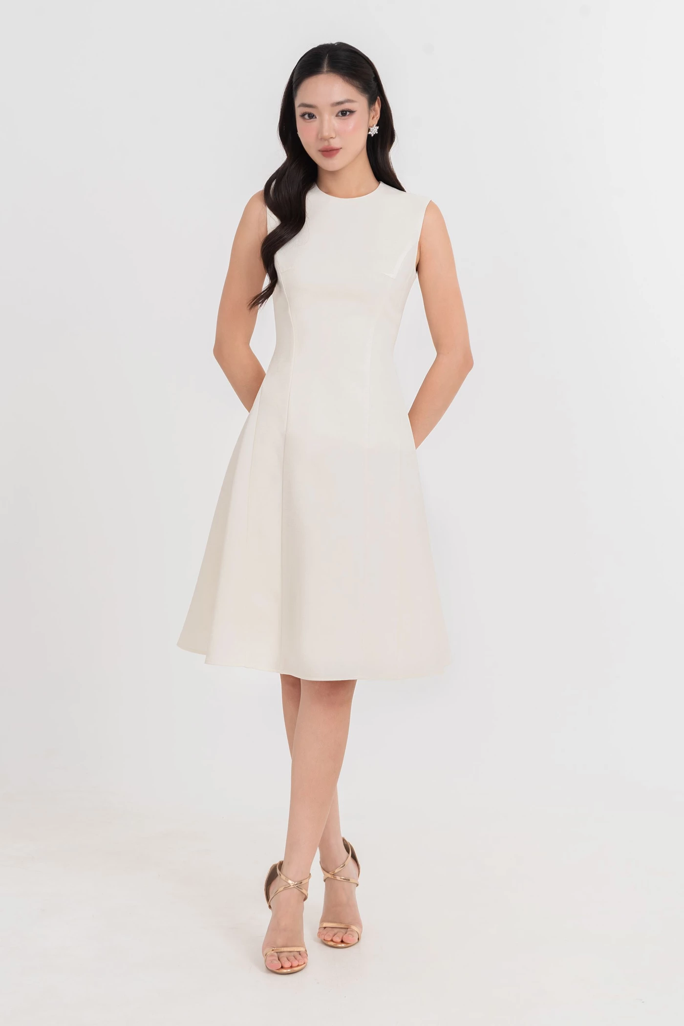 Đầm xòe Elegant Simplicity